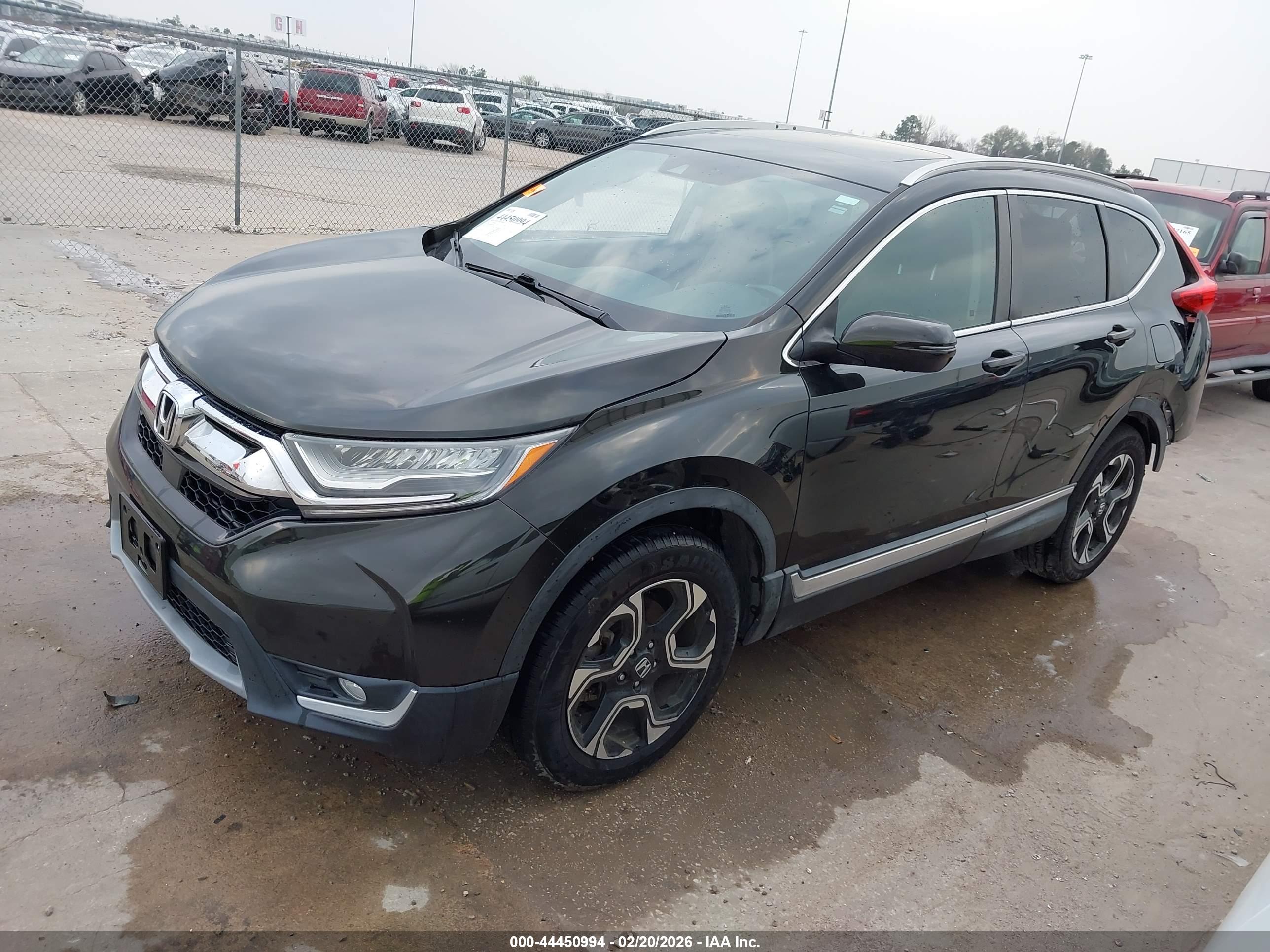 HONDA CR-V image 2