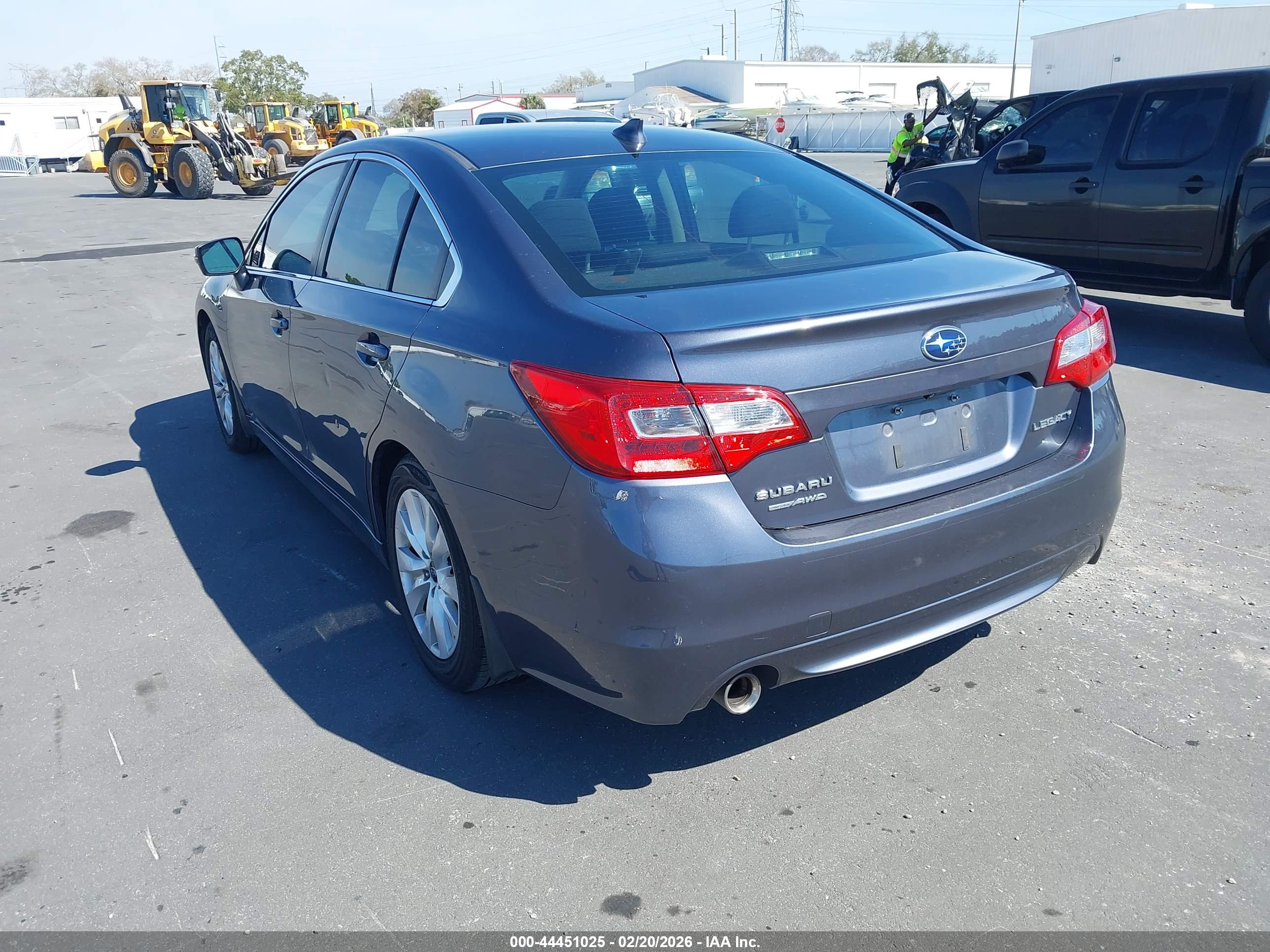 SUBARU LEGACY image 3