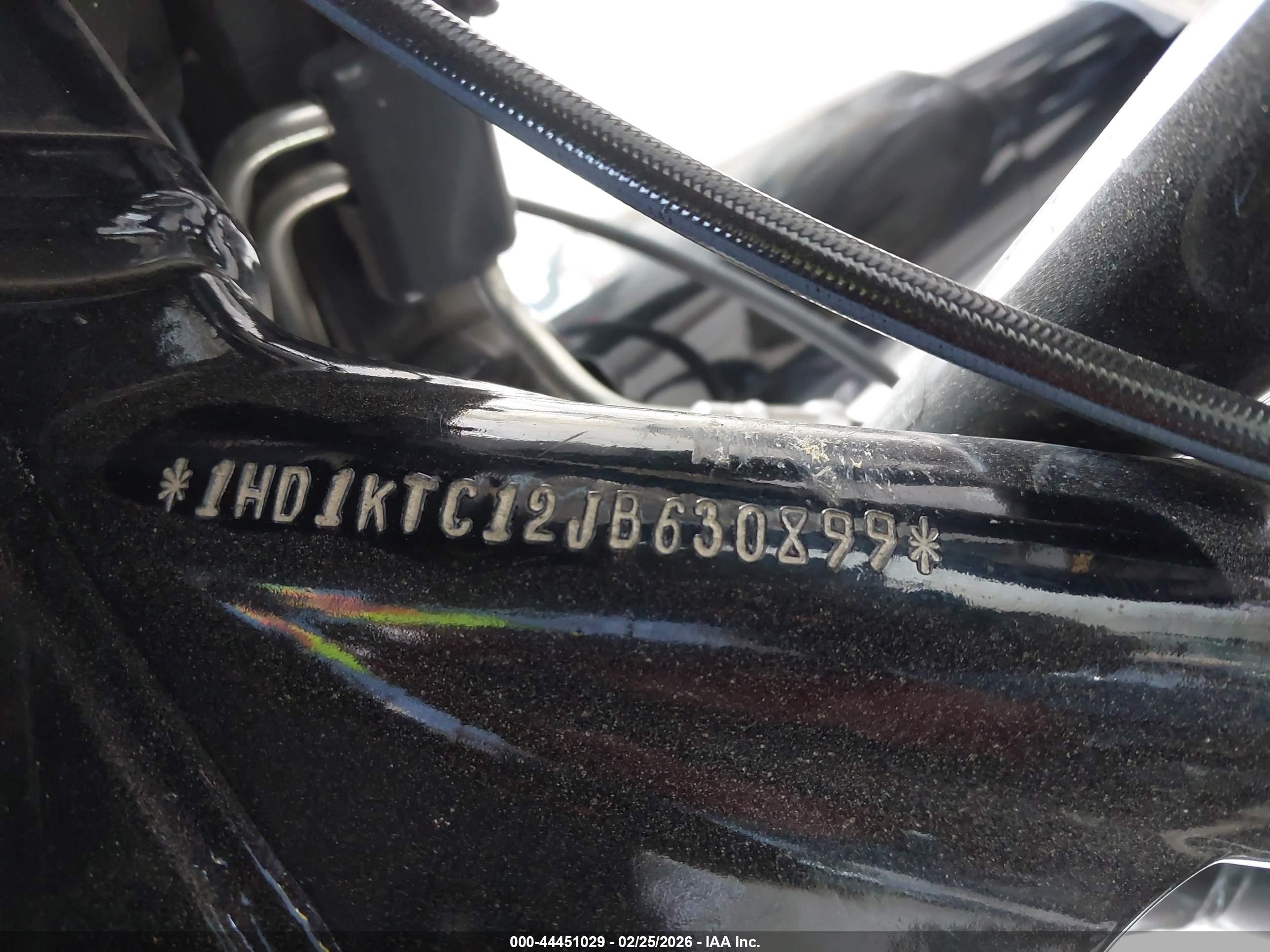 HARLEY-DAVIDSON FLTRXS image 10