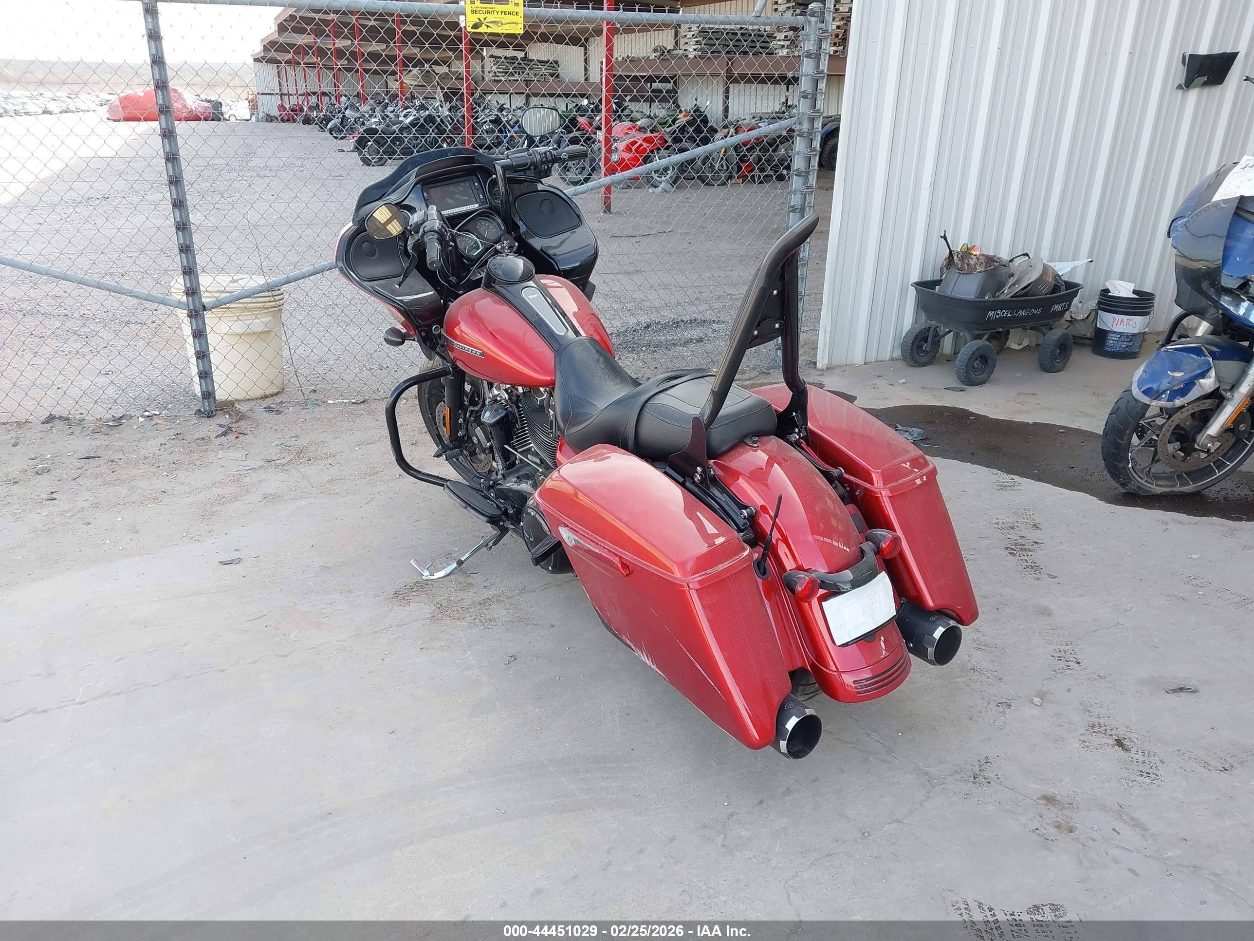HARLEY-DAVIDSON FLTRXS image 3