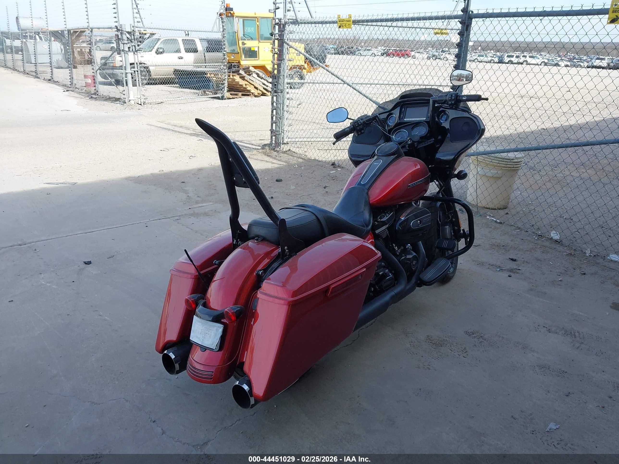 HARLEY-DAVIDSON FLTRXS image 4