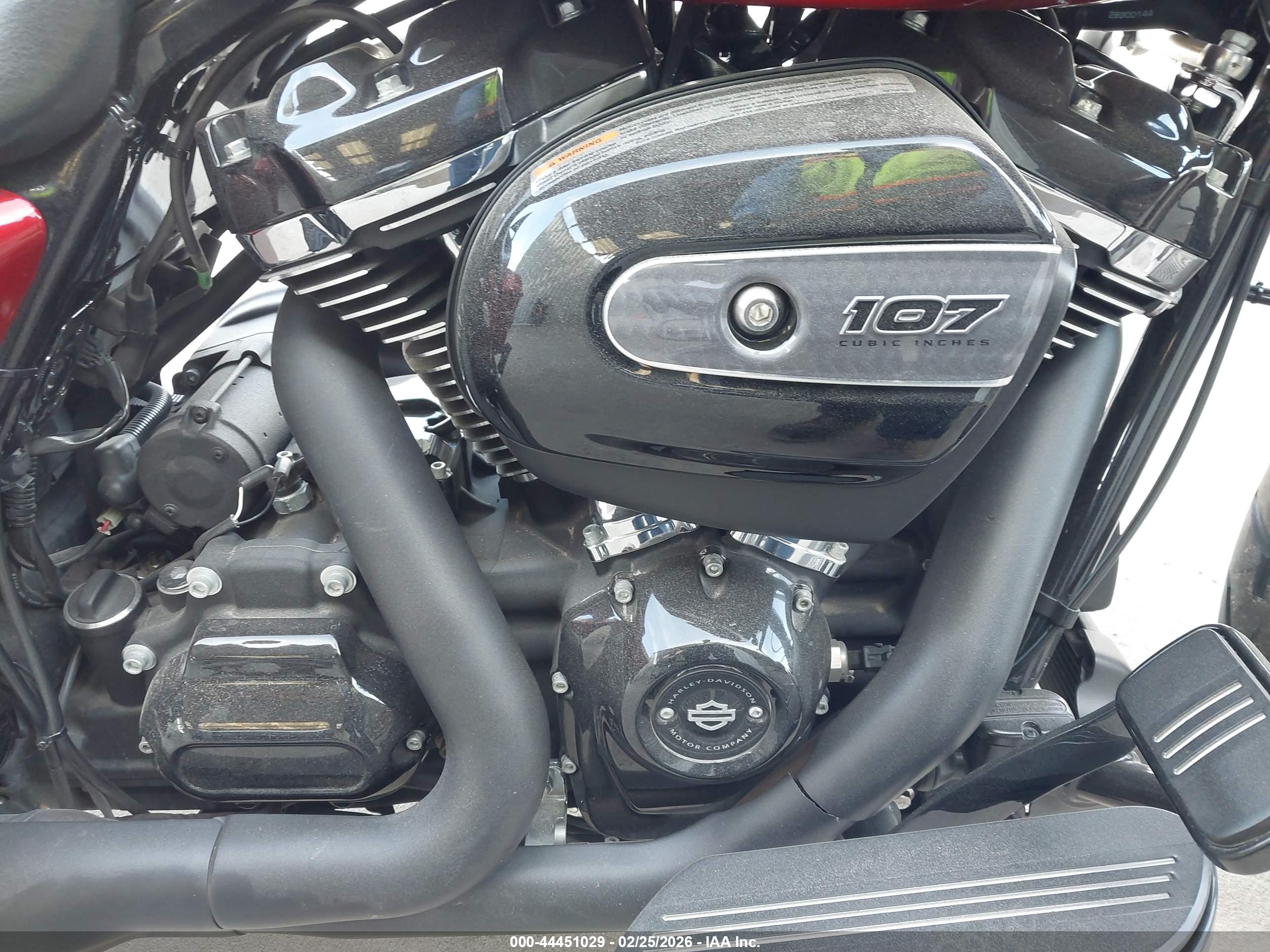 HARLEY-DAVIDSON FLTRXS image 8