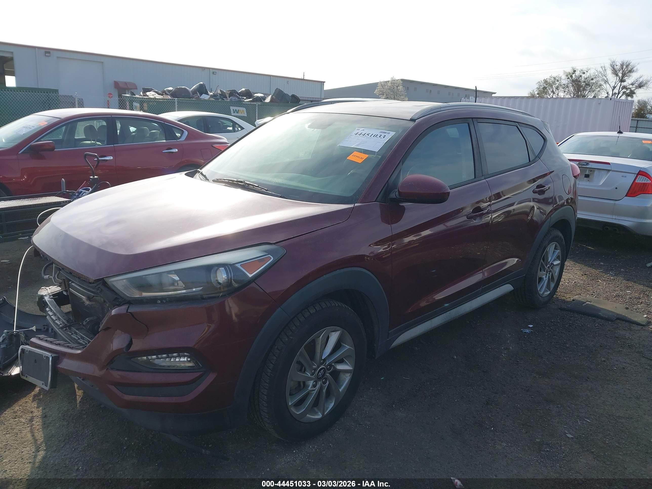 HYUNDAI TUCSON image 2