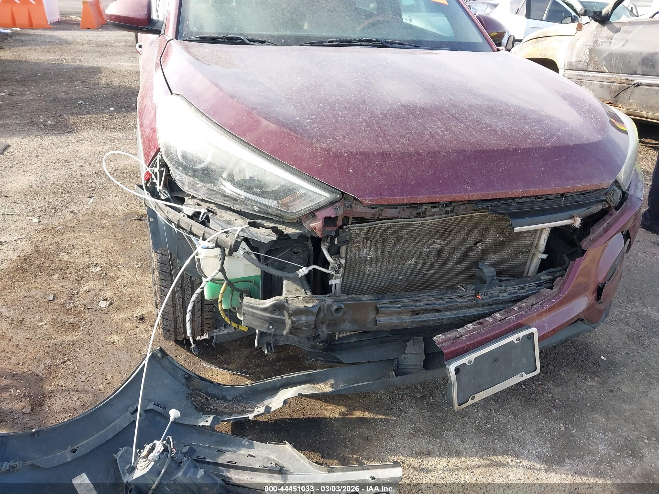 HYUNDAI TUCSON image 6