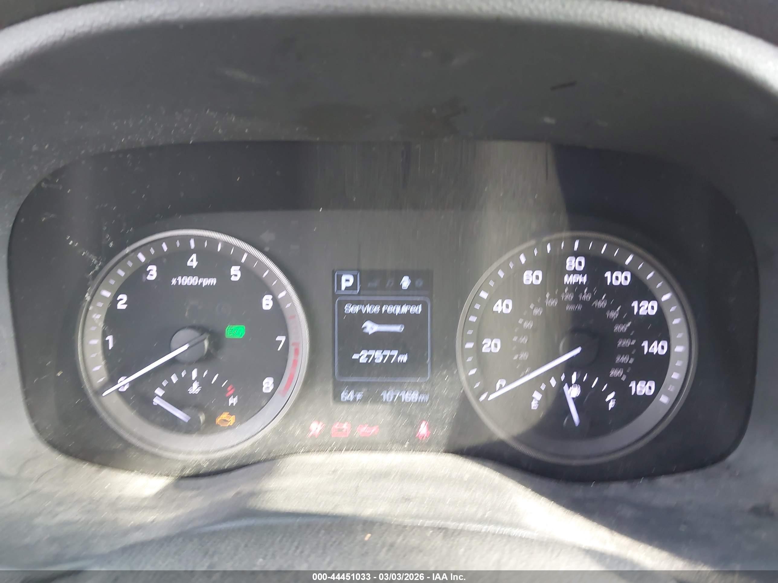 HYUNDAI TUCSON image 7