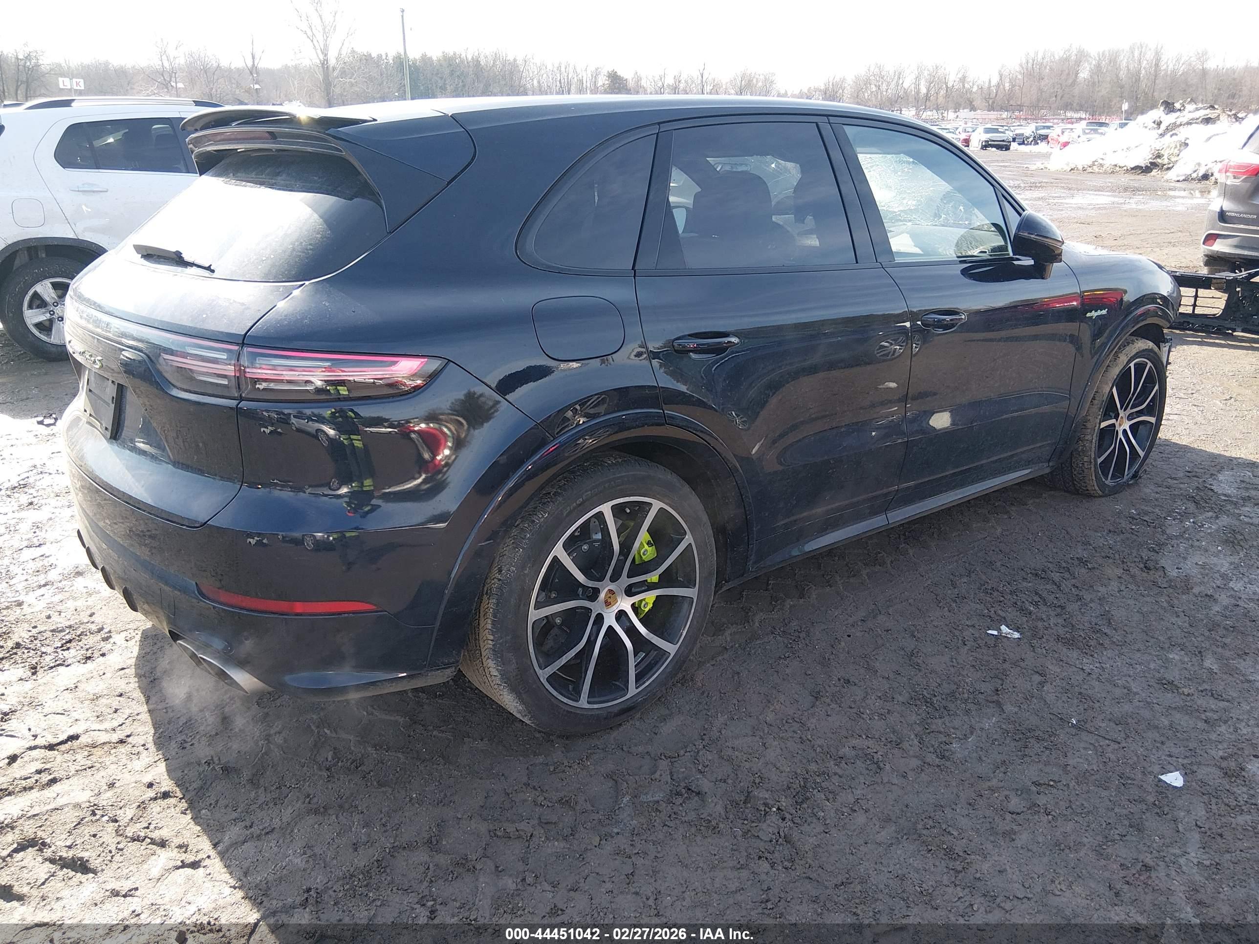 PORSCHE CAYENNE image 4