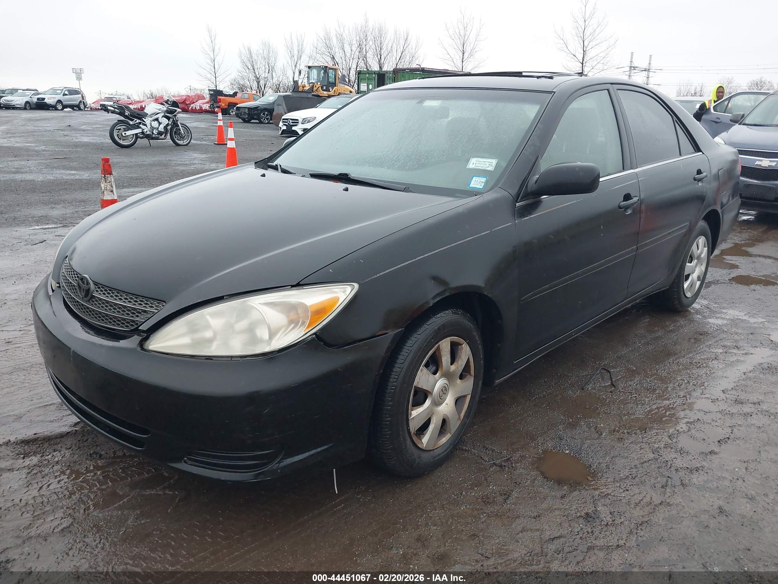 TOYOTA CAMRY image 2