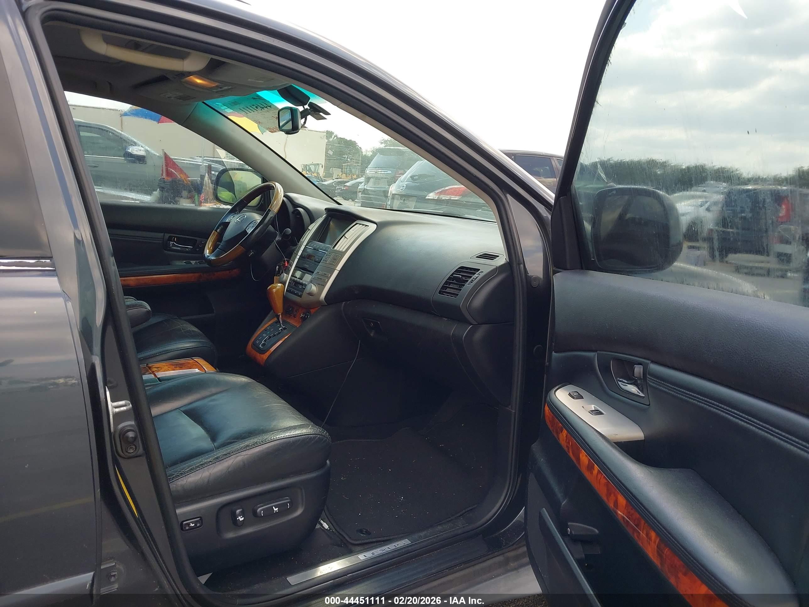LEXUS RX image 5