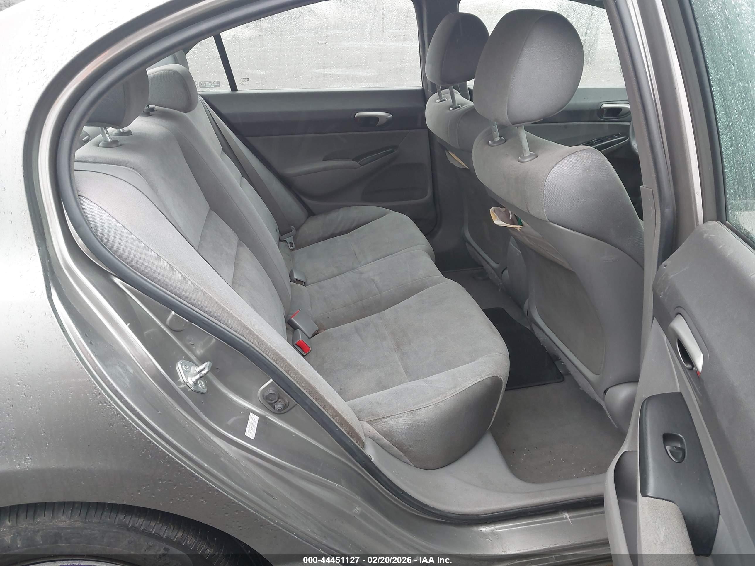 HONDA CIVIC image 8