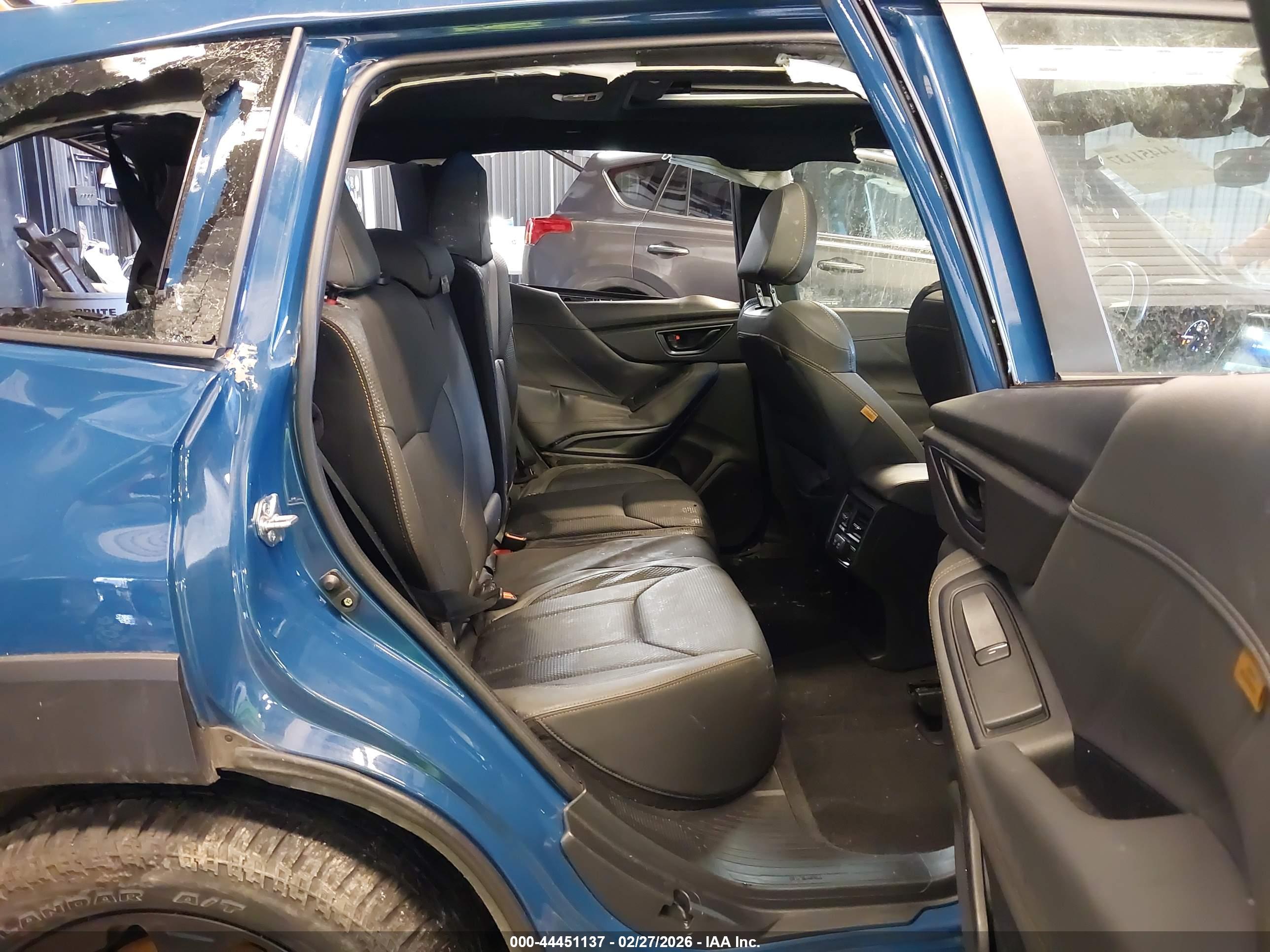 SUBARU FORESTER image 8