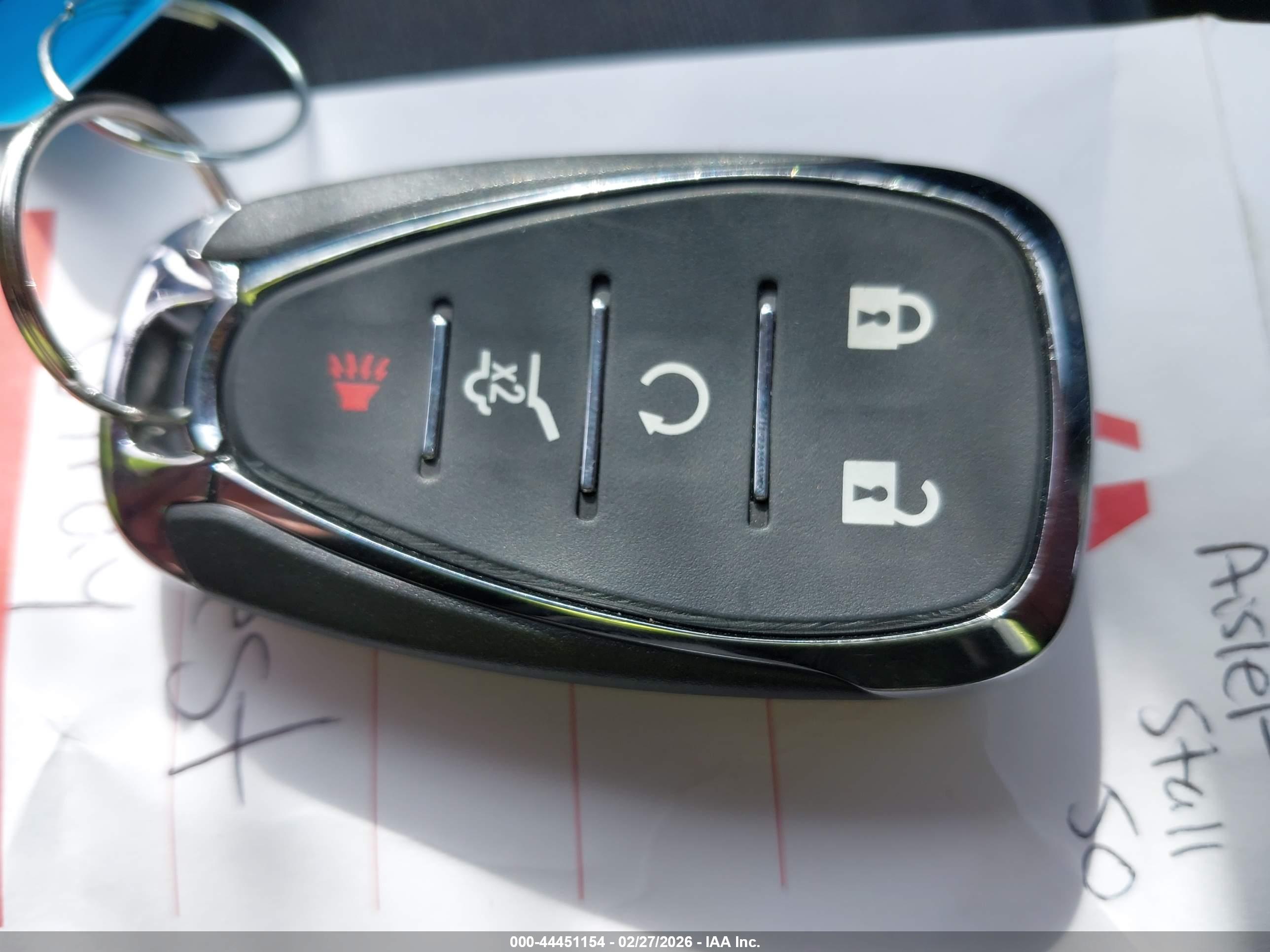 CHEVROLET EQUINOX image 11