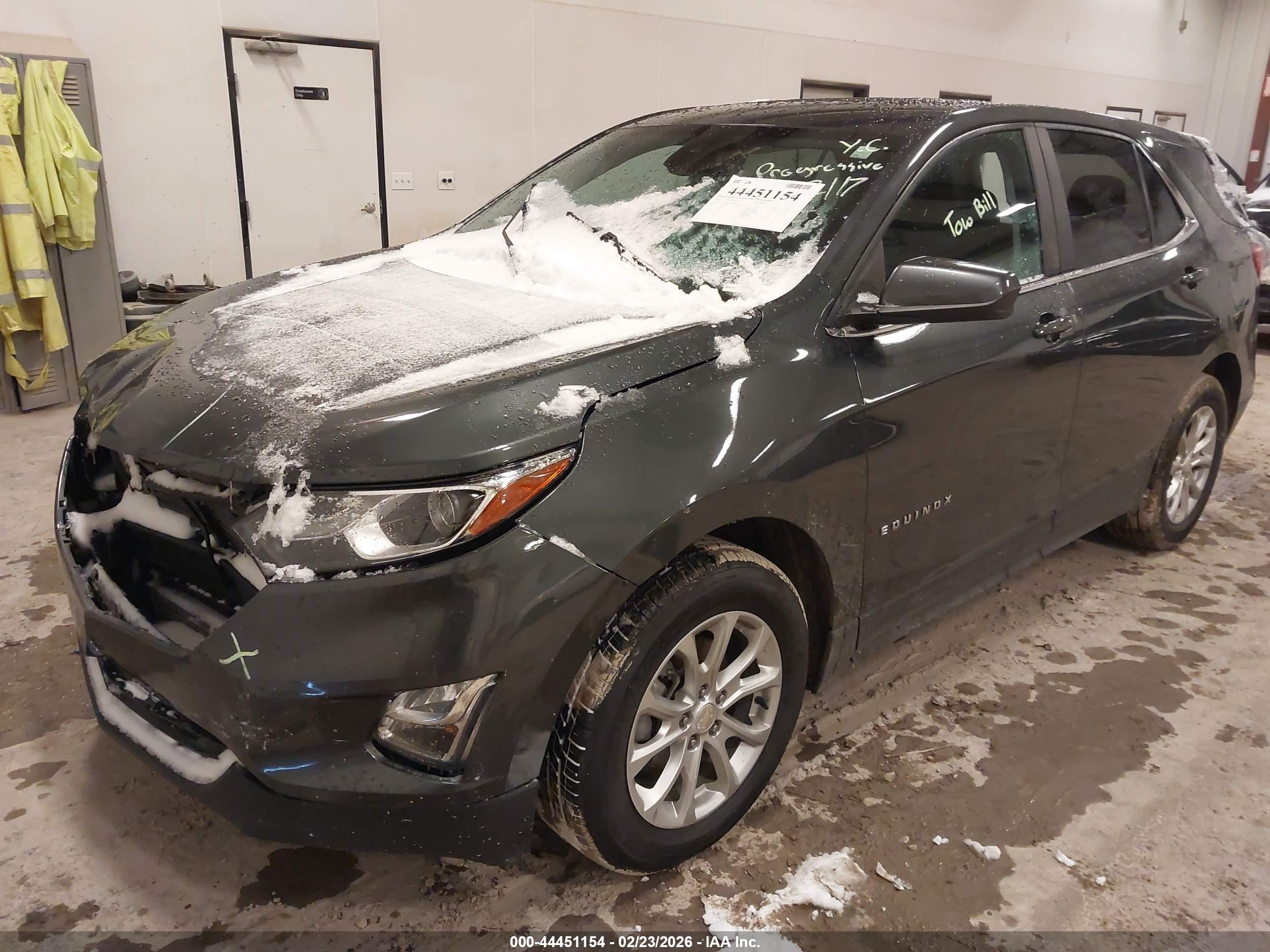 CHEVROLET EQUINOX image 2