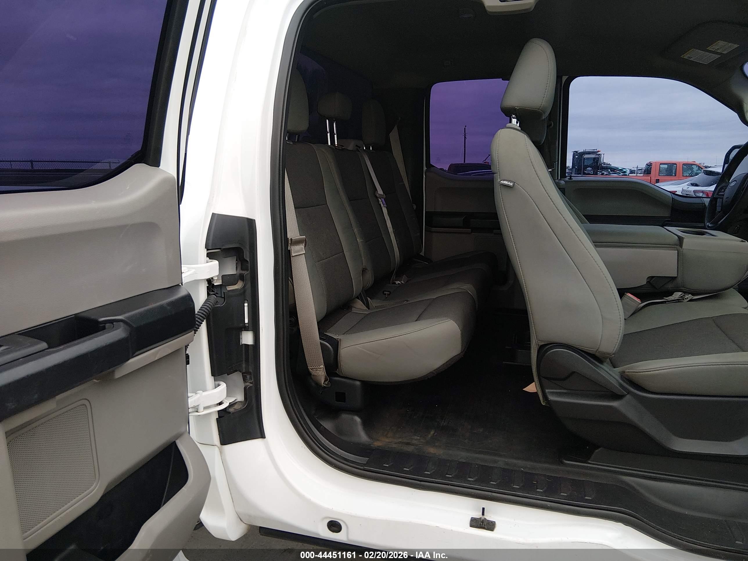 FORD F-150 image 8