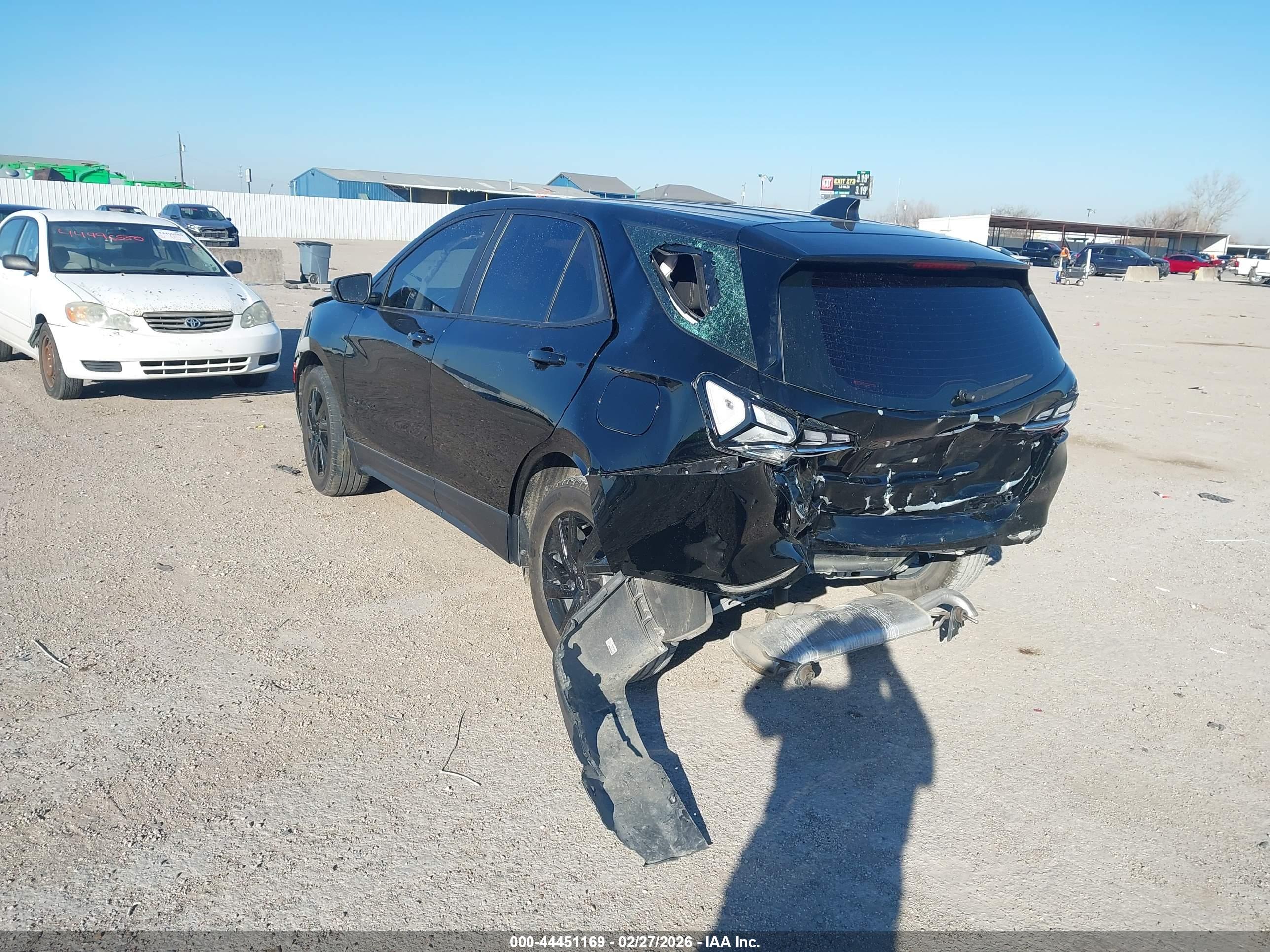 CHEVROLET EQUINOX image 3