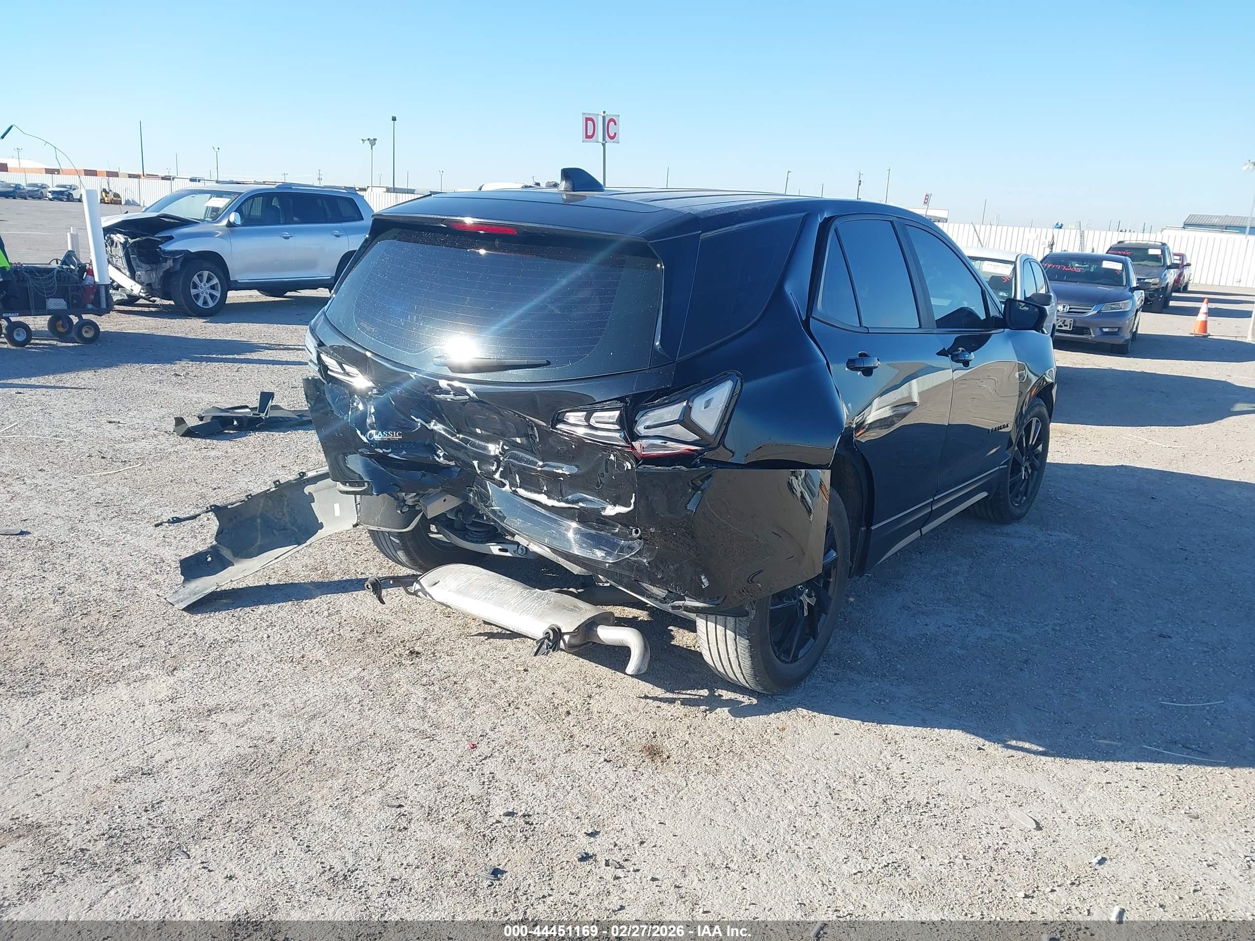 CHEVROLET EQUINOX image 4