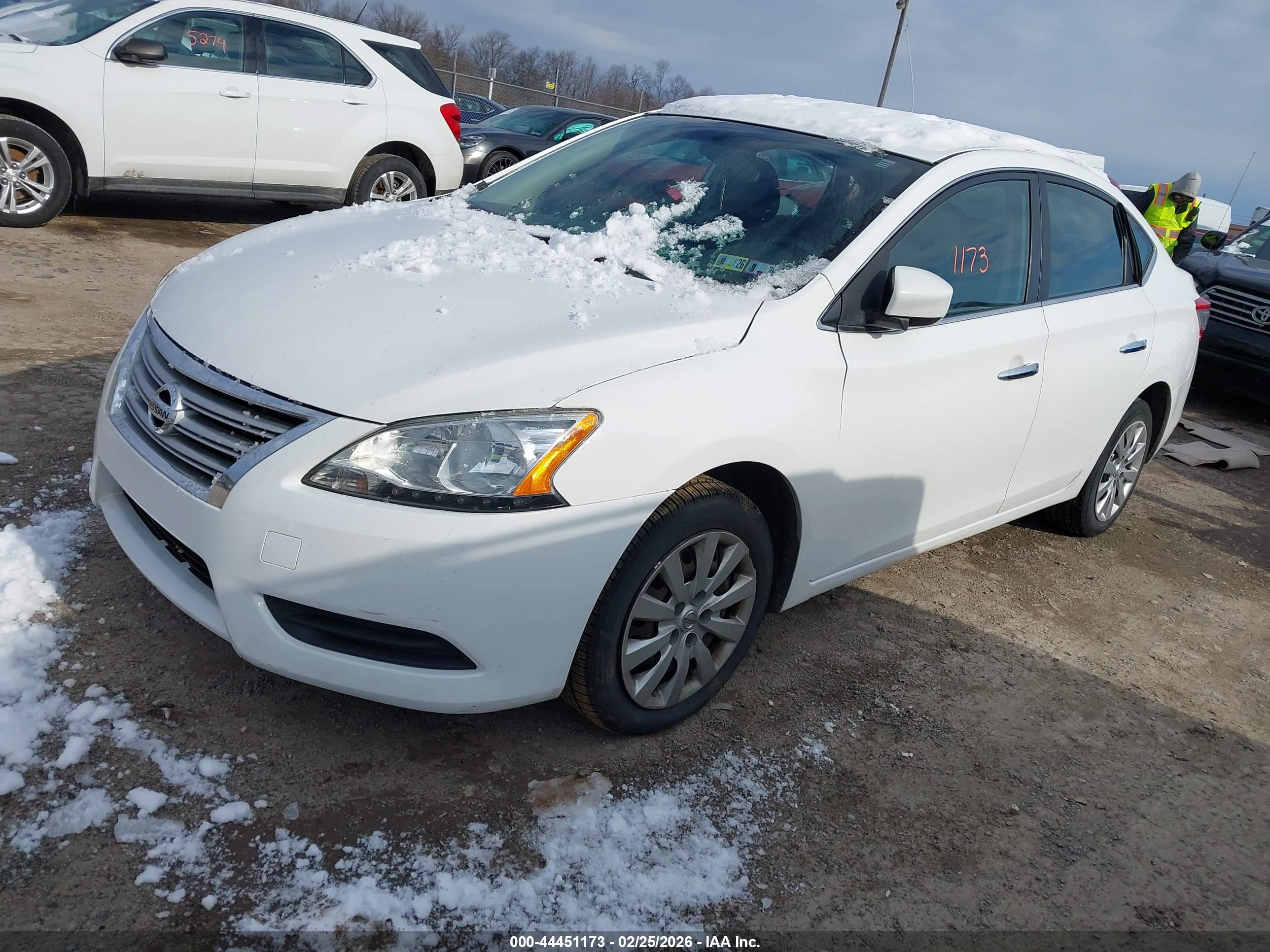 NISSAN SENTRA image 2