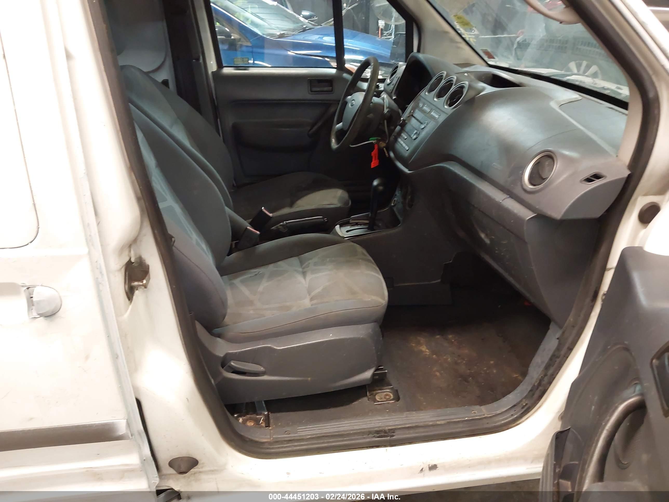 FORD TRANSIT image 5