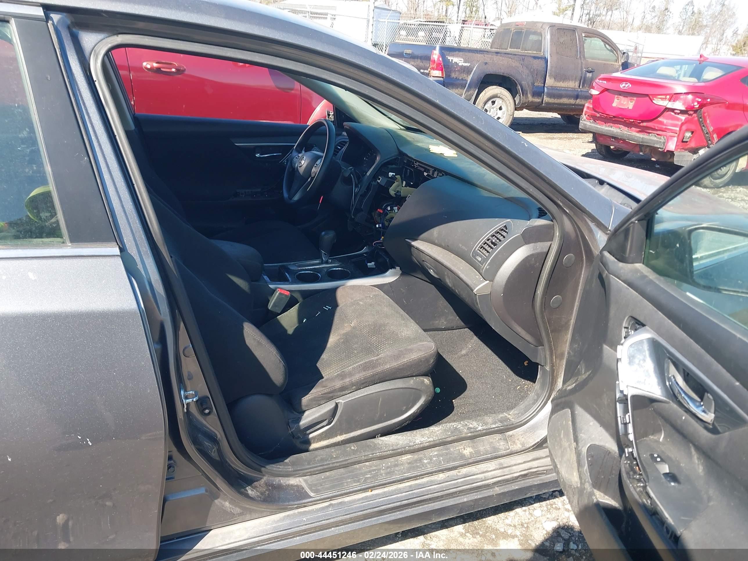 NISSAN ALTIMA image 5