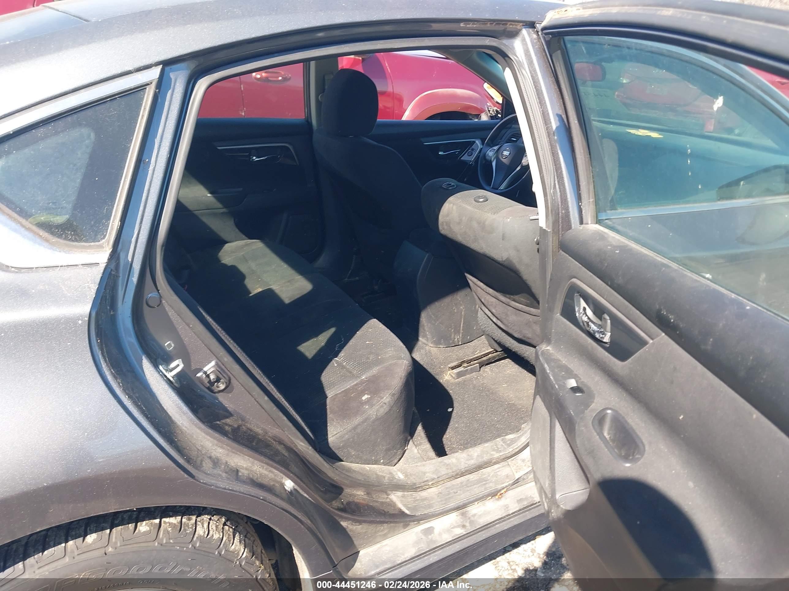 NISSAN ALTIMA image 8
