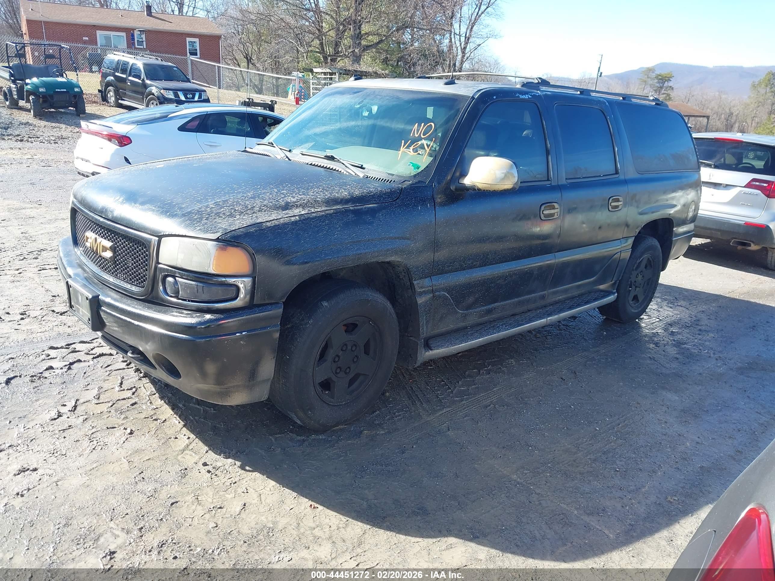 GMC YUKON image 2