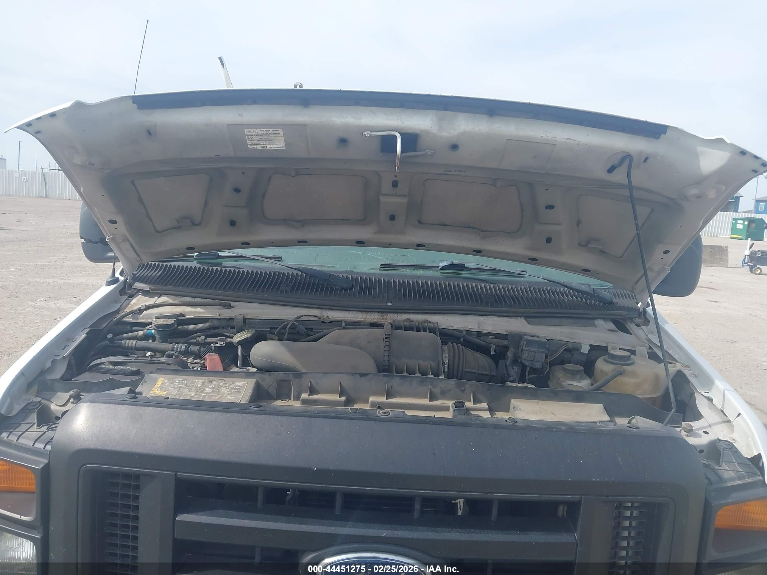 FORD E-250 image 10