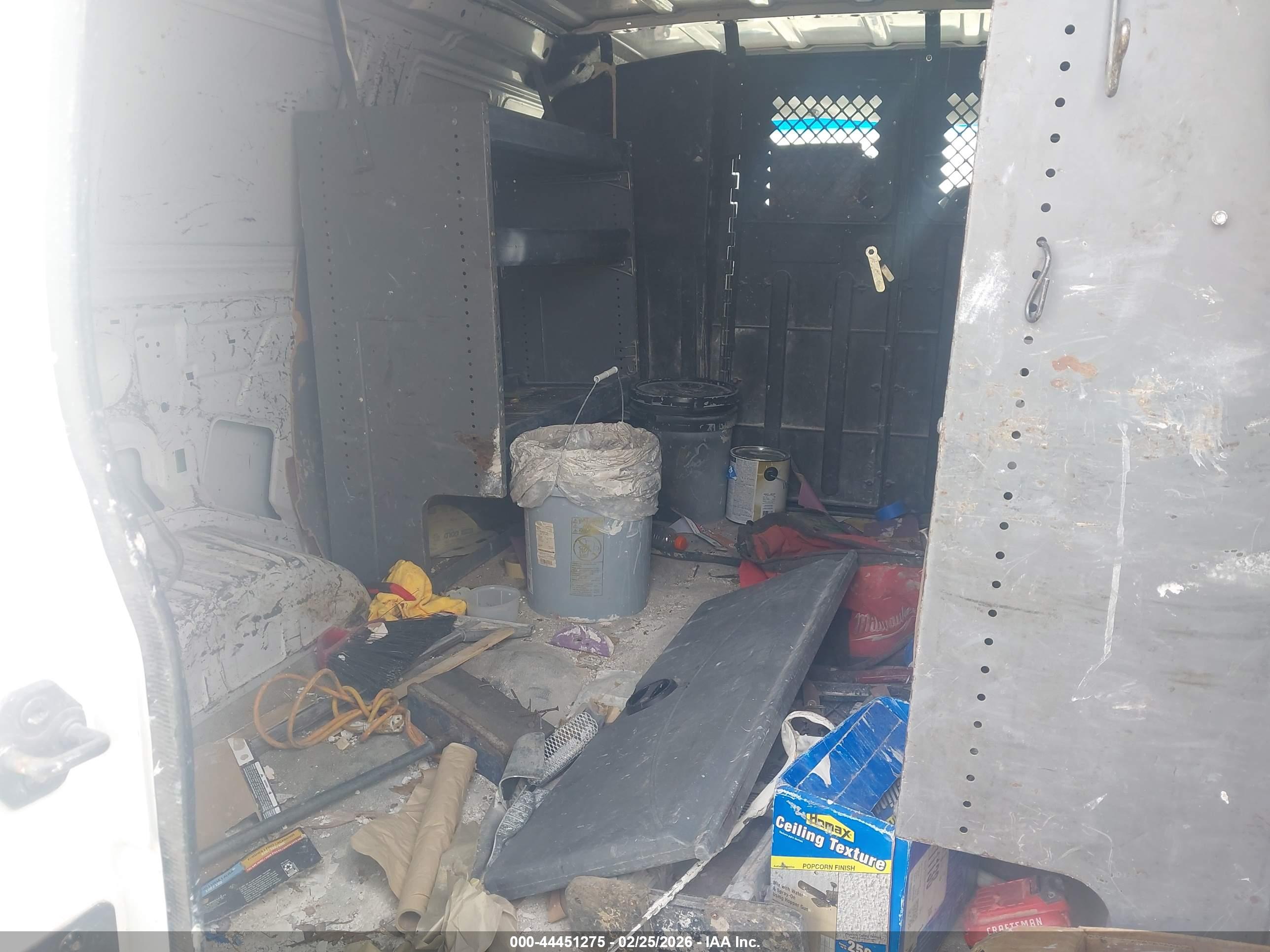 FORD E-250 image 8