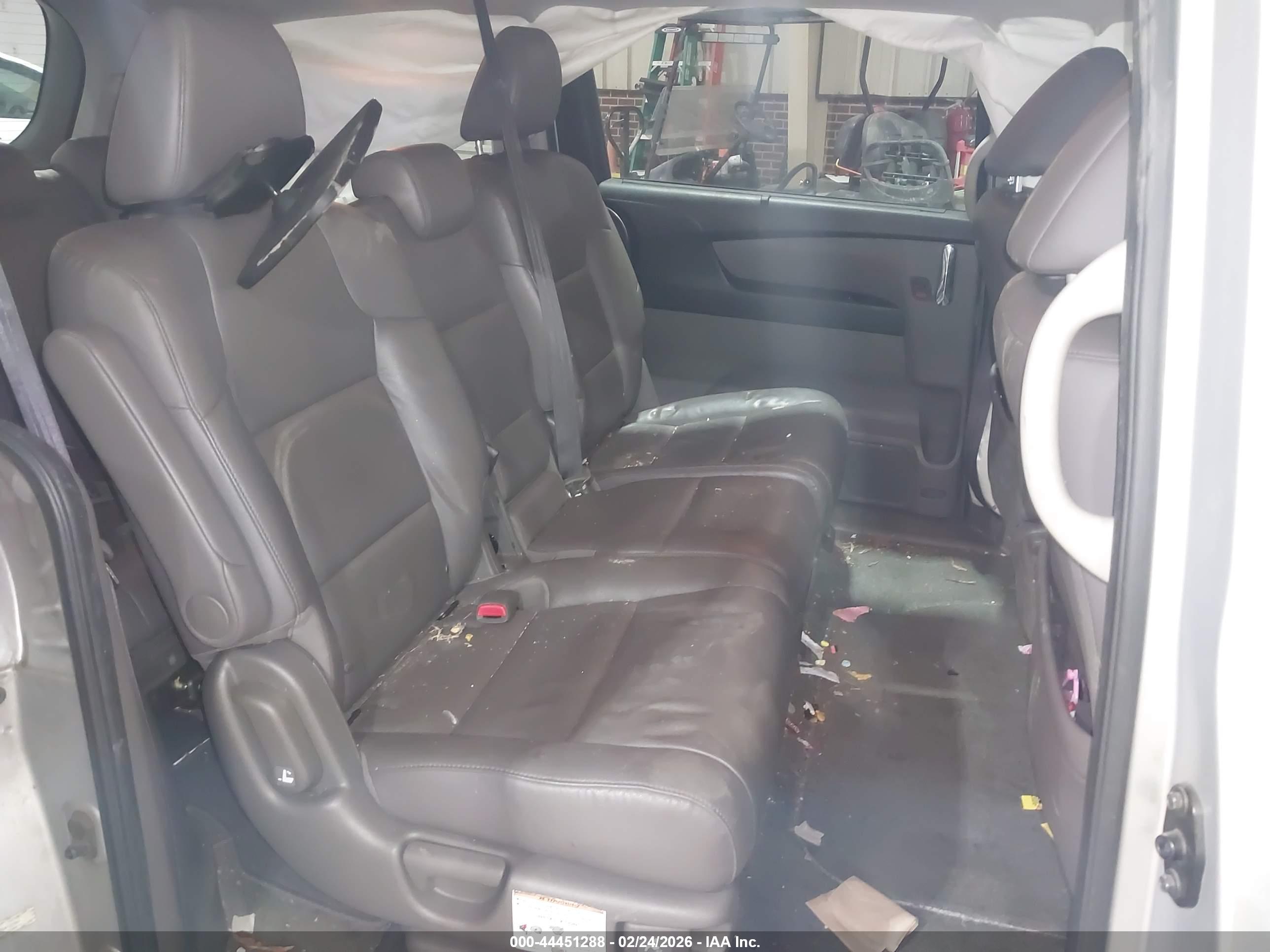 HONDA ODYSSEY image 8