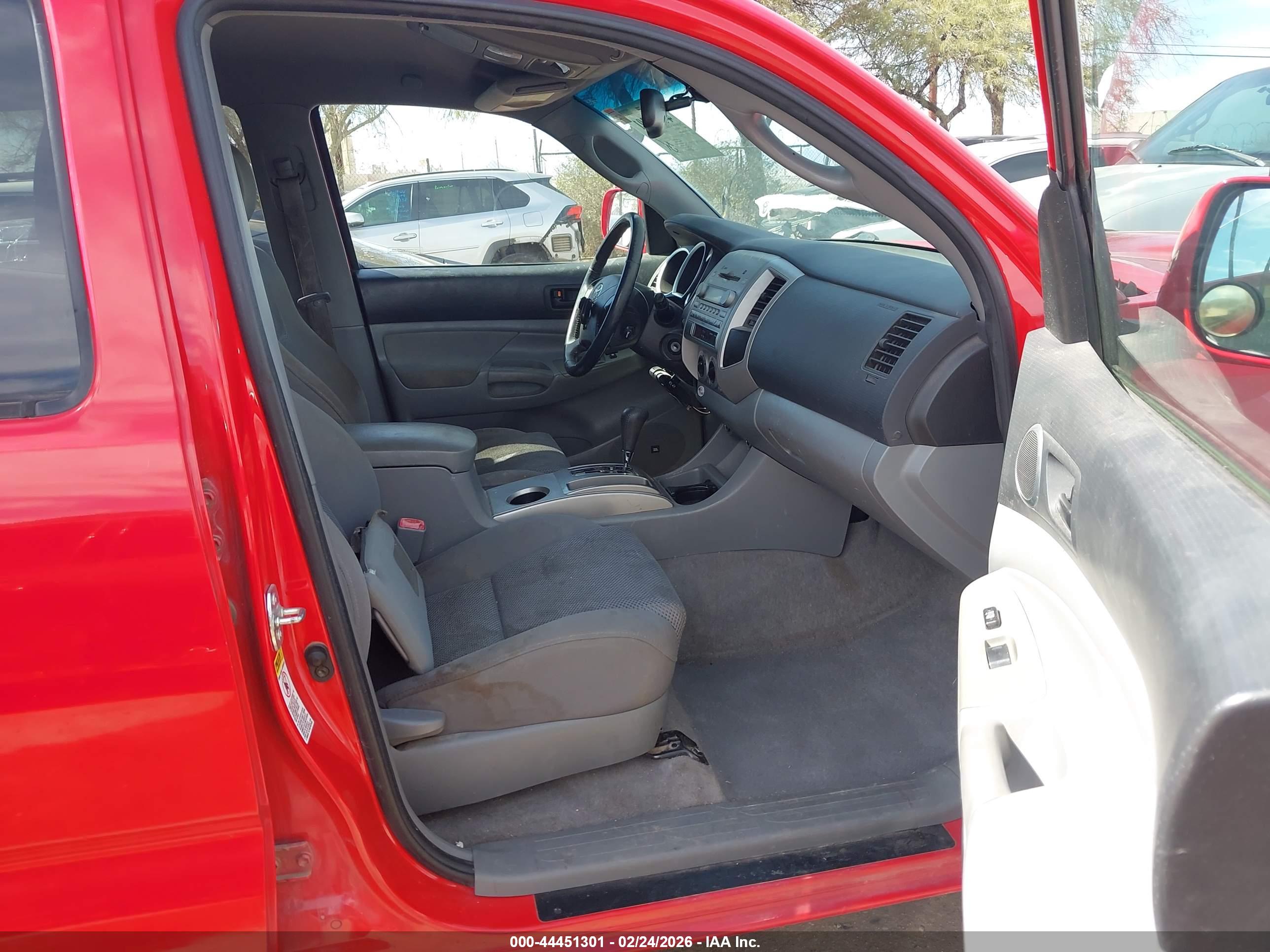 TOYOTA TACOMA image 5