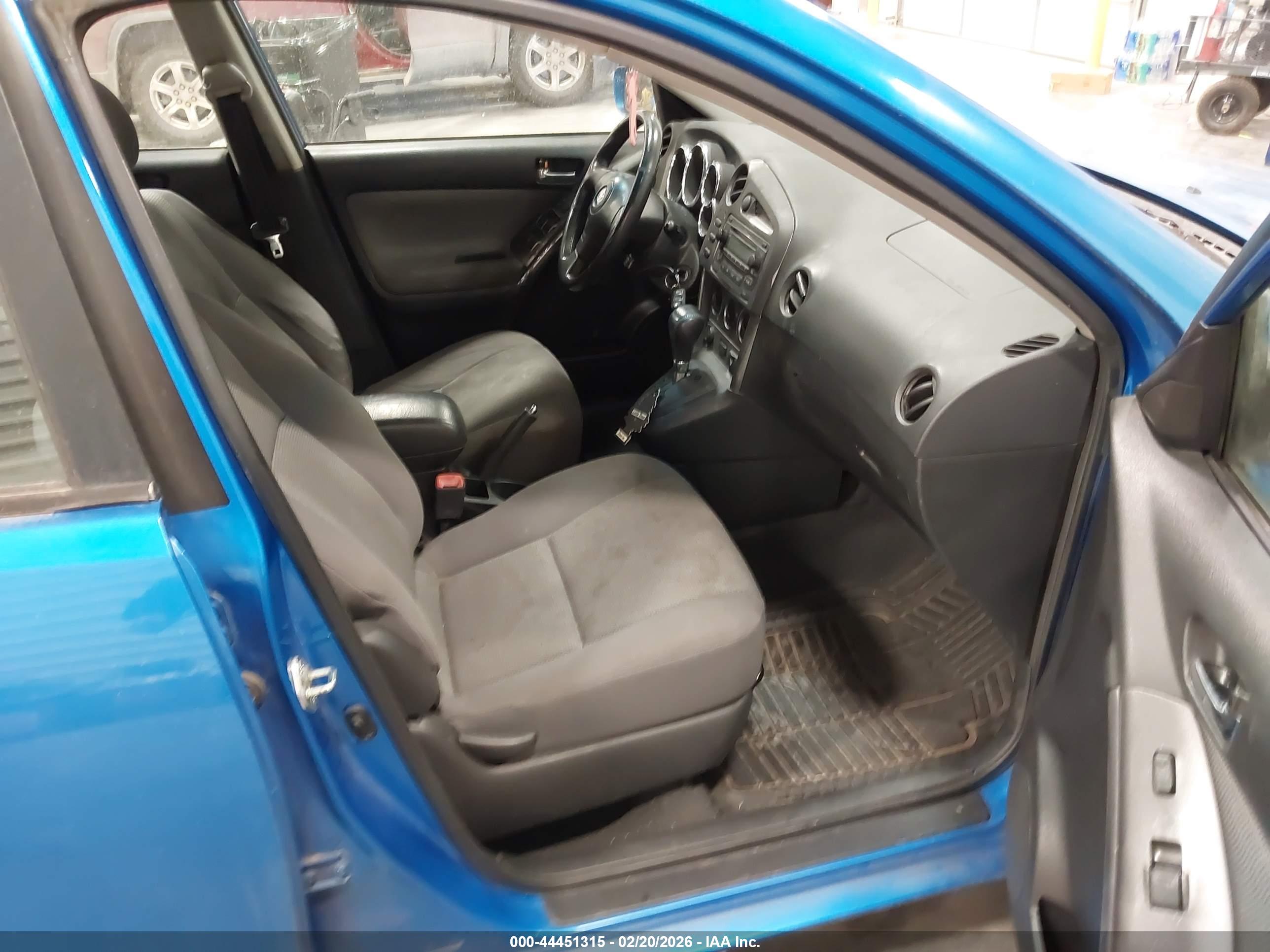 TOYOTA MATRIX image 5