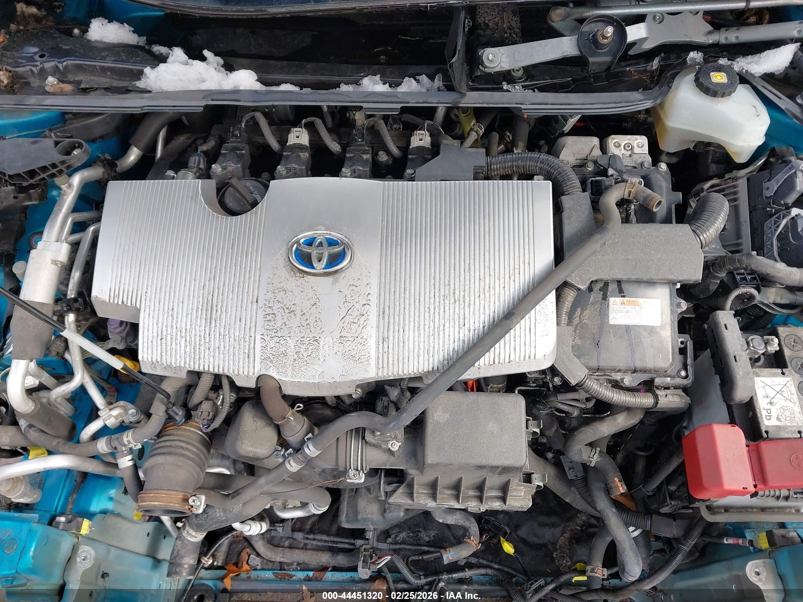 TOYOTA PRIUS image 10