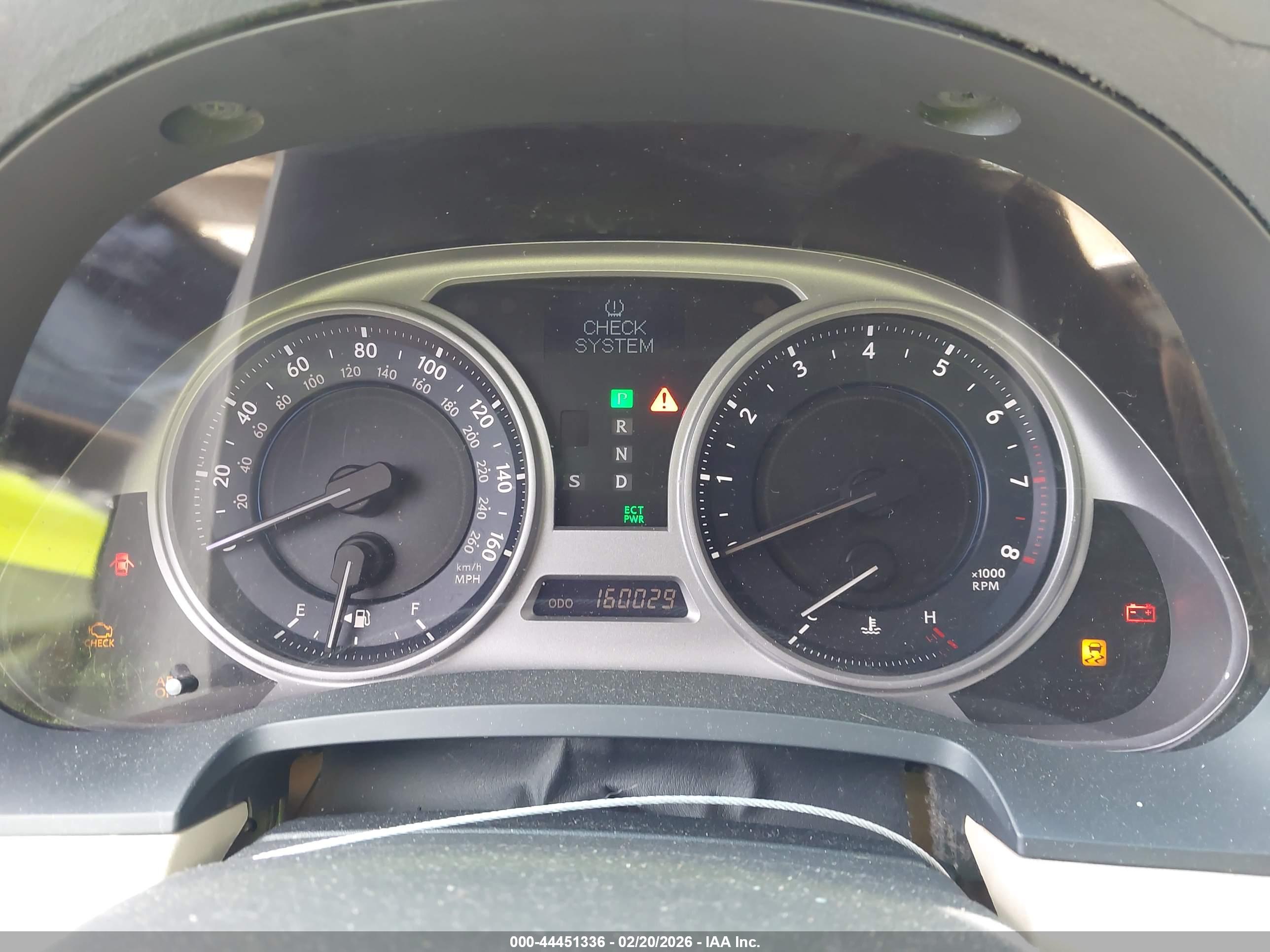 LEXUS IS image 7
