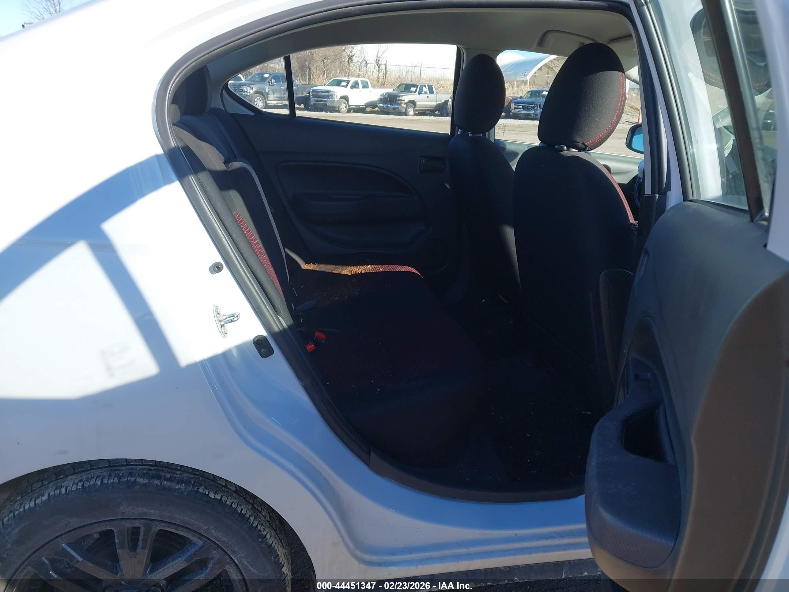 MITSUBISHI MIRAGE image 8
