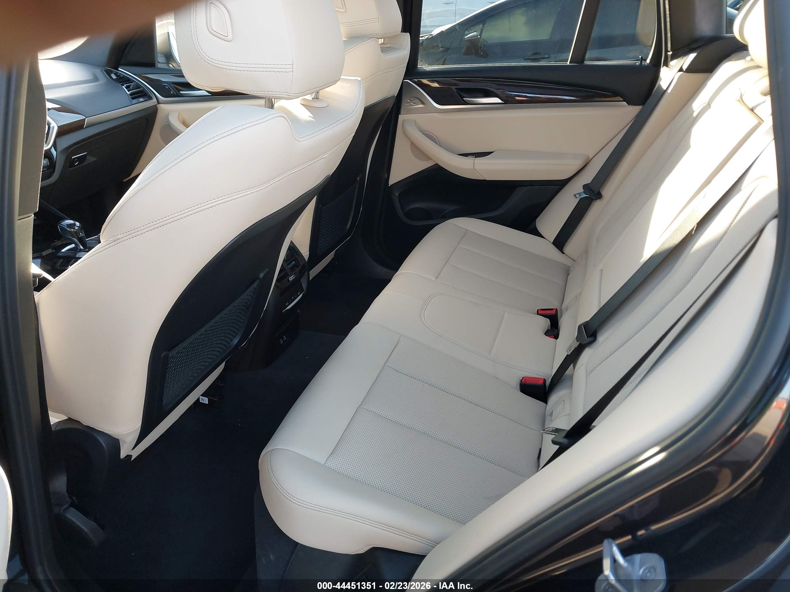 BMW X3 image 8