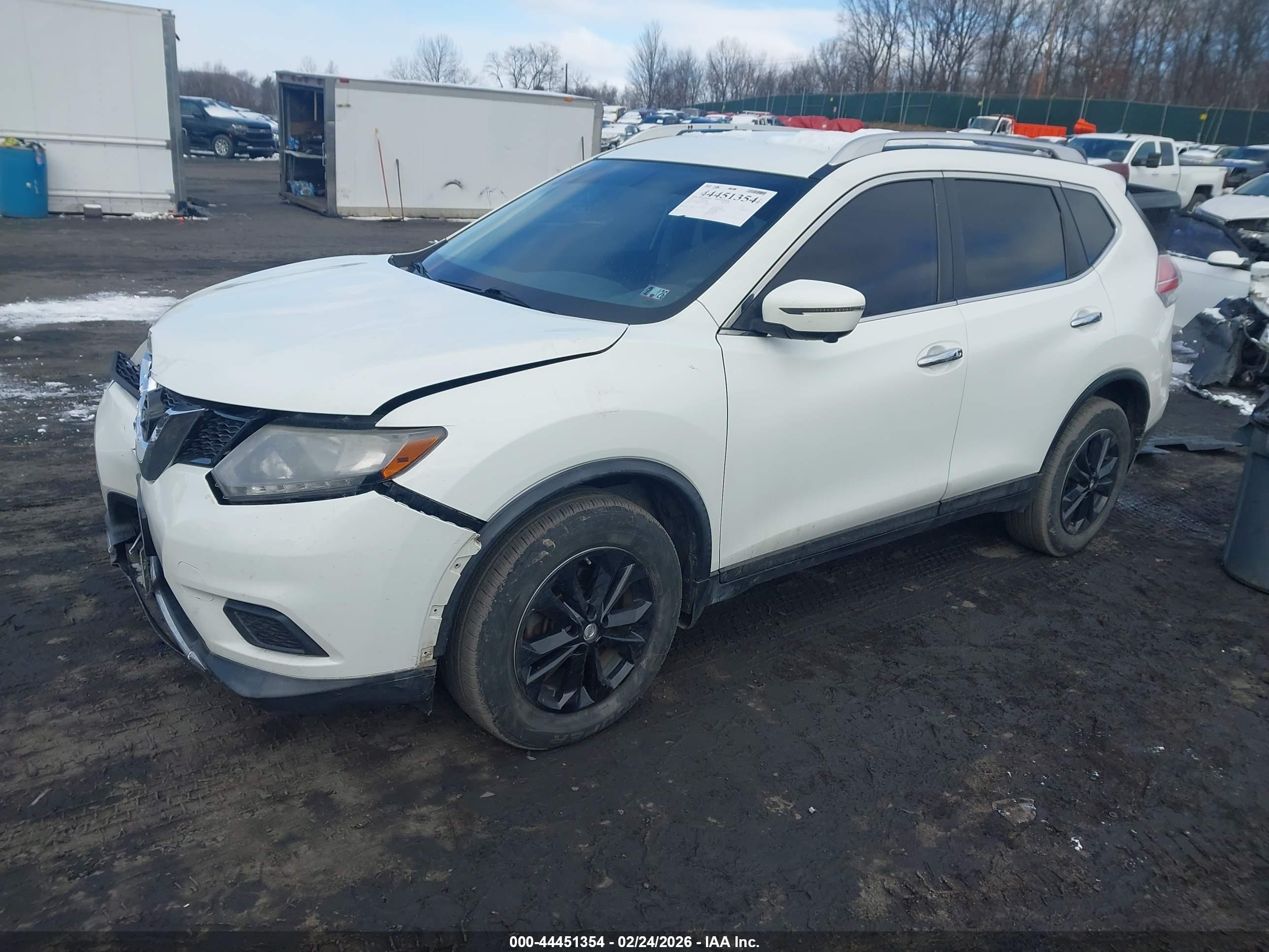 NISSAN ROGUE image 2