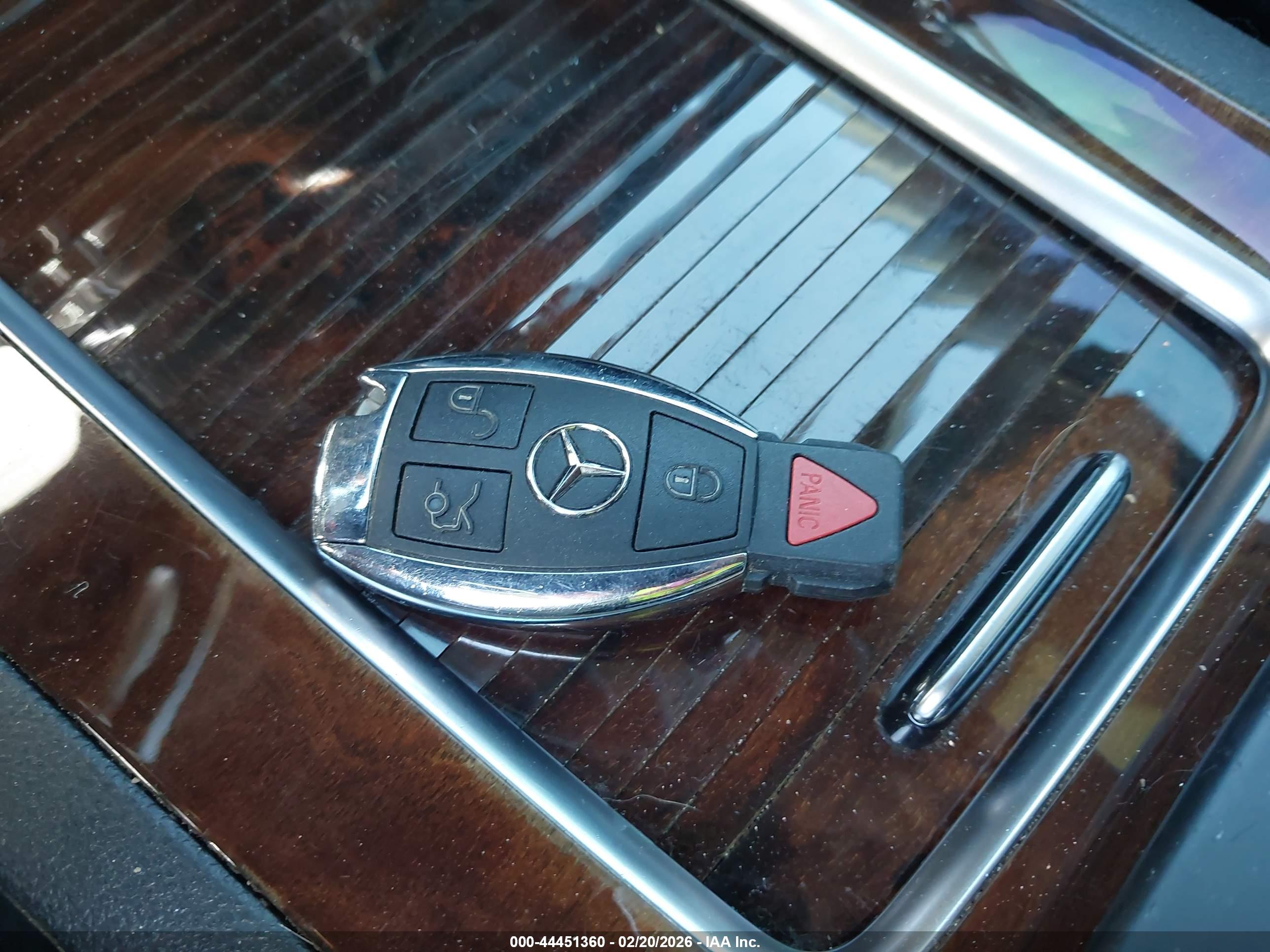 MERCEDES-BENZ GLK image 11