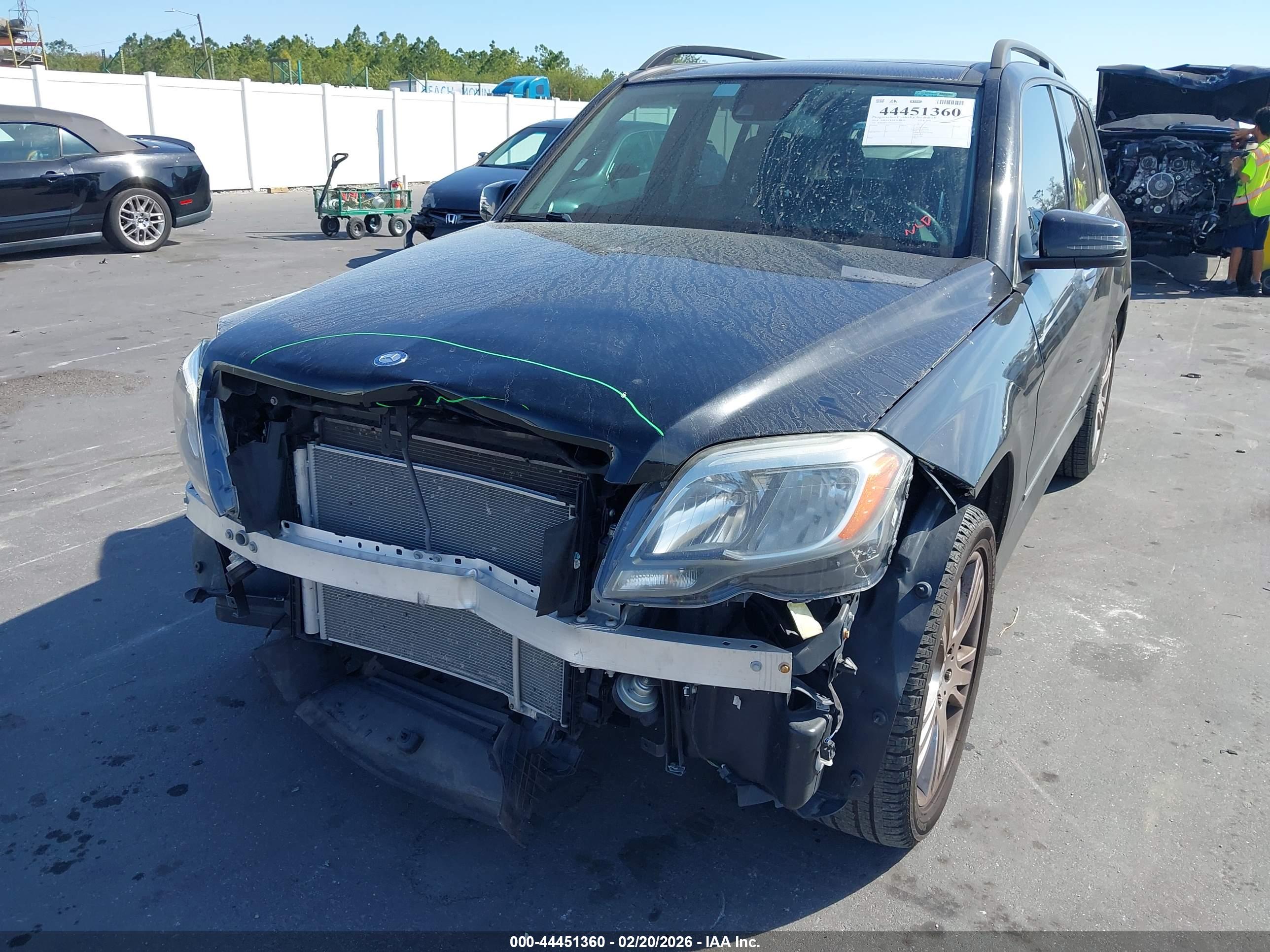MERCEDES-BENZ GLK image 6