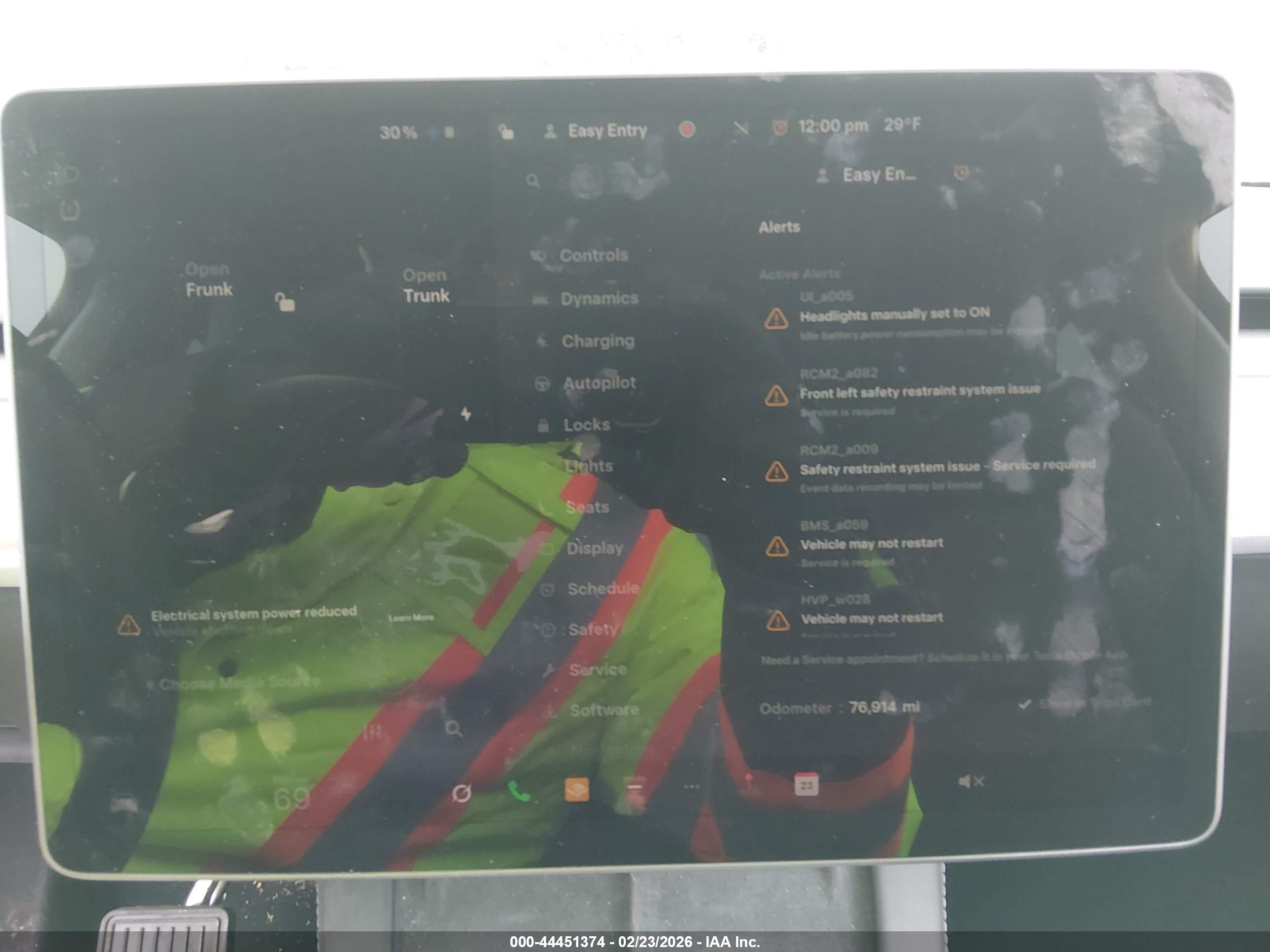 TESLA MODEL image 7