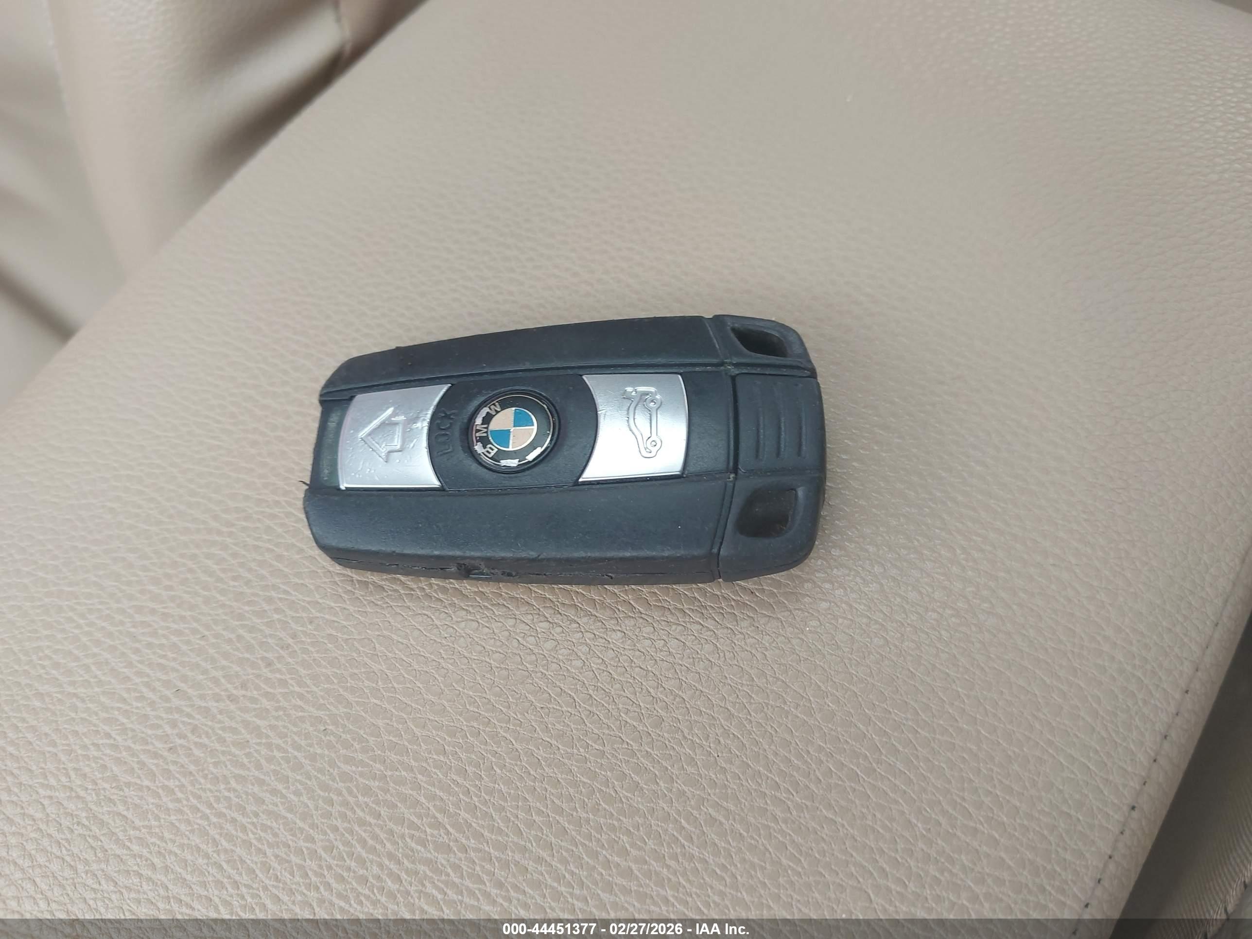 BMW 328I image 11