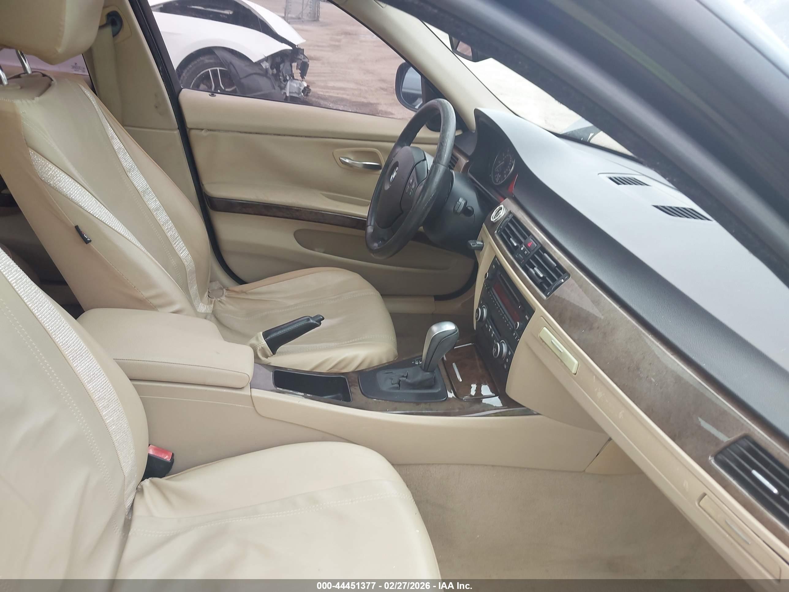 BMW 328I image 5