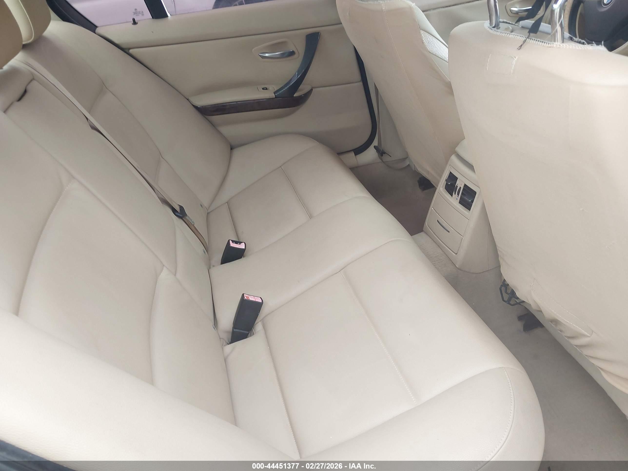 BMW 328I image 8