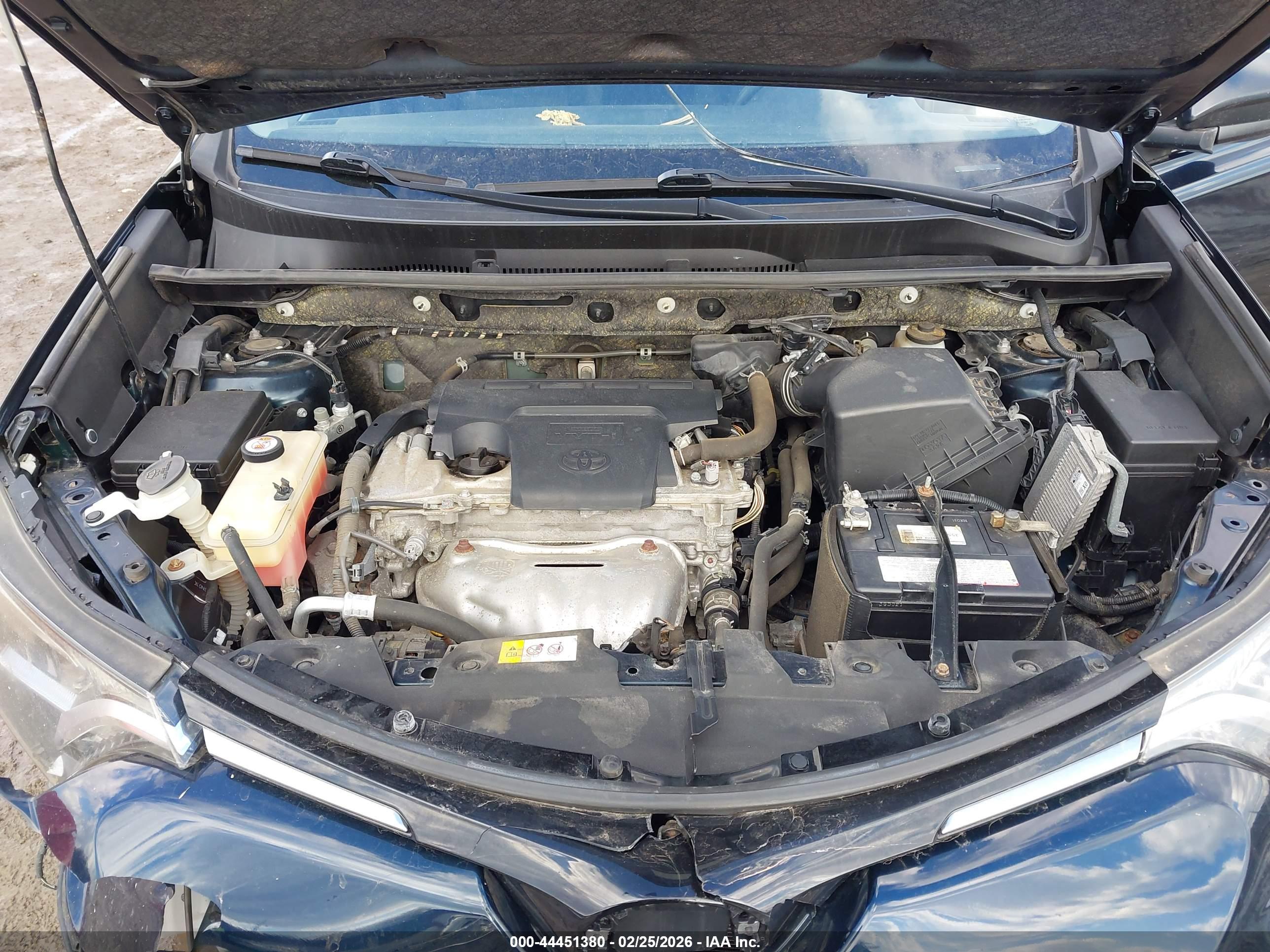 TOYOTA RAV4 image 10