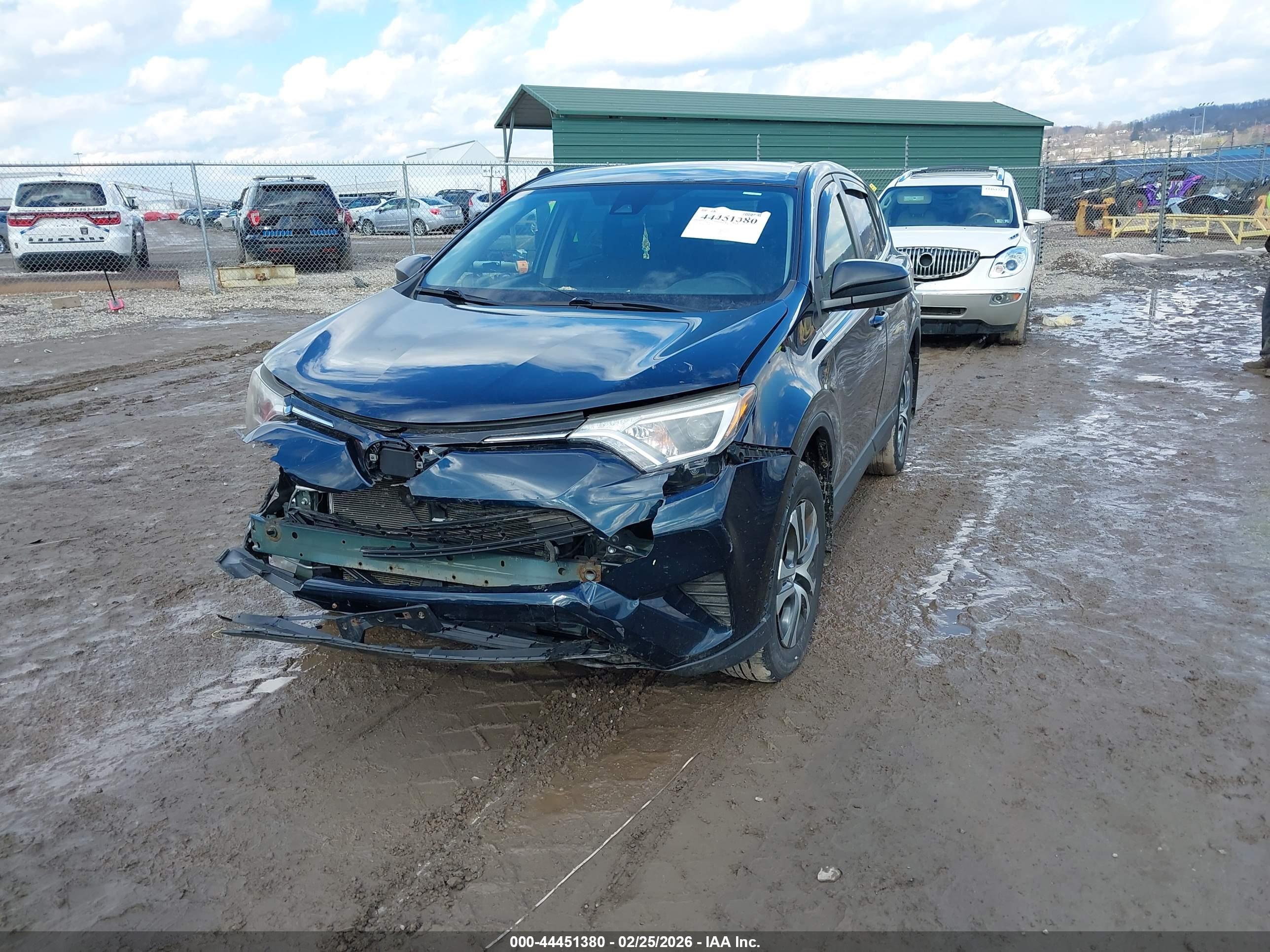TOYOTA RAV4 image 2