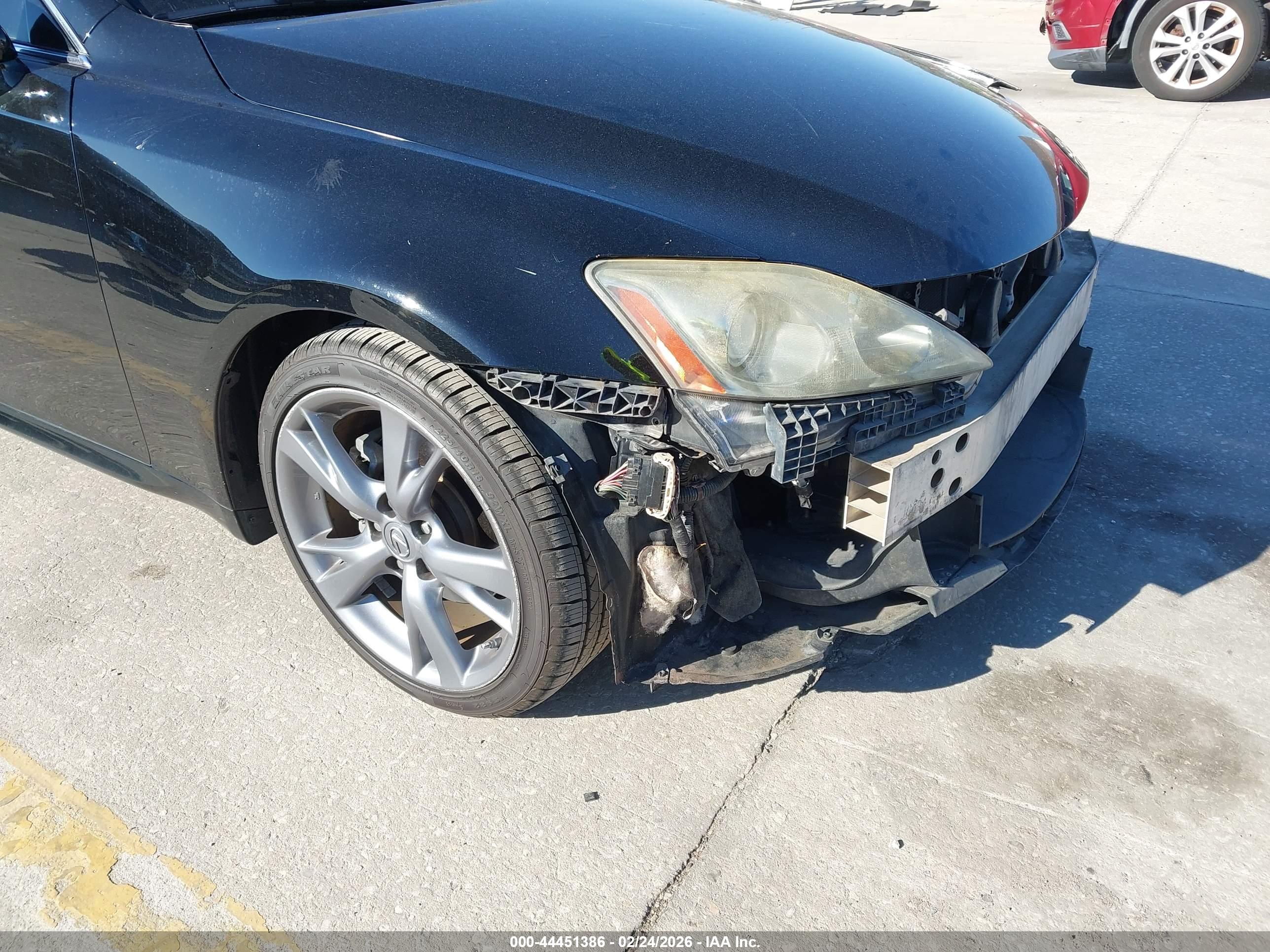 LEXUS IS image 6