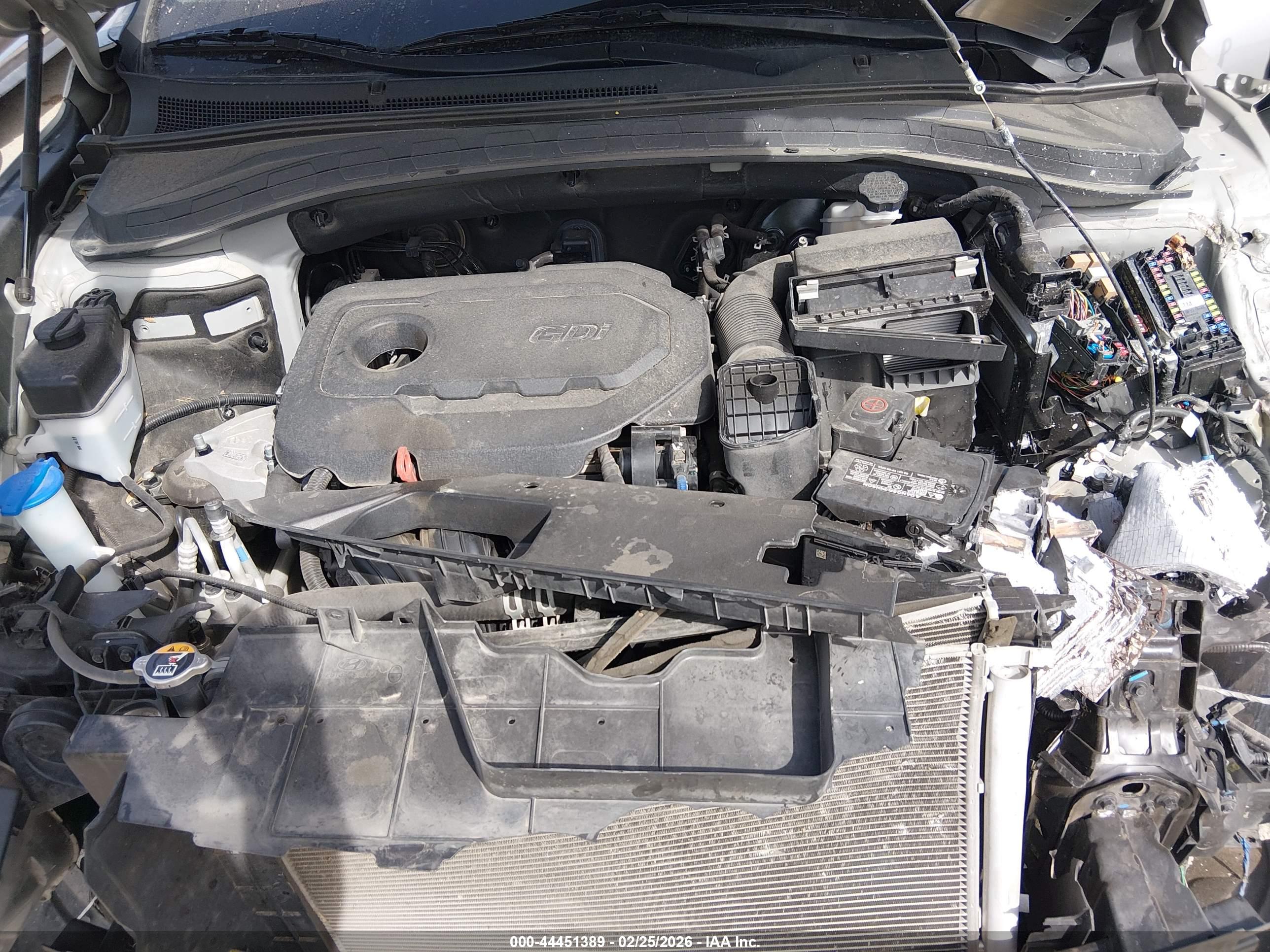HYUNDAI SANTA image 10