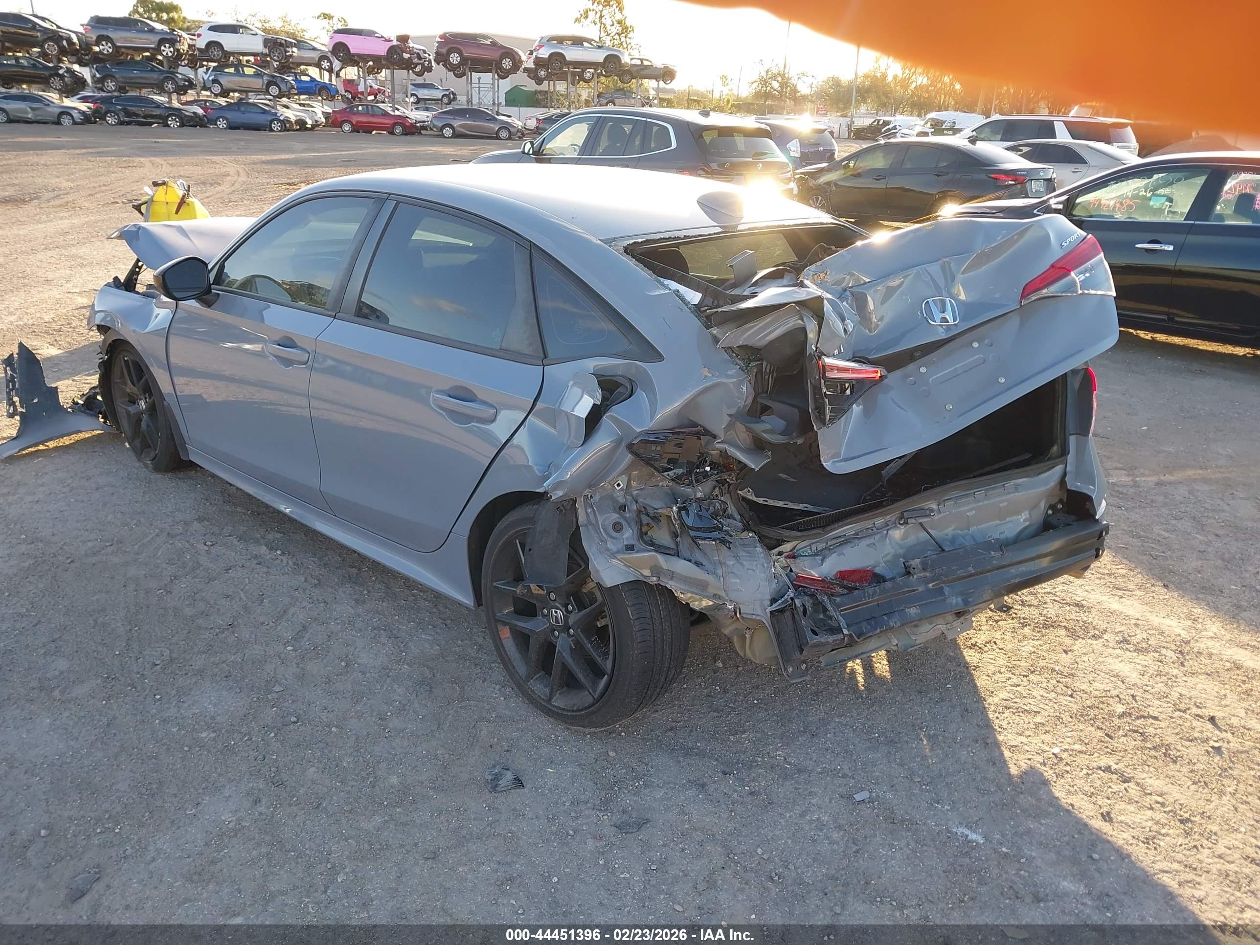 HONDA CIVIC image 3