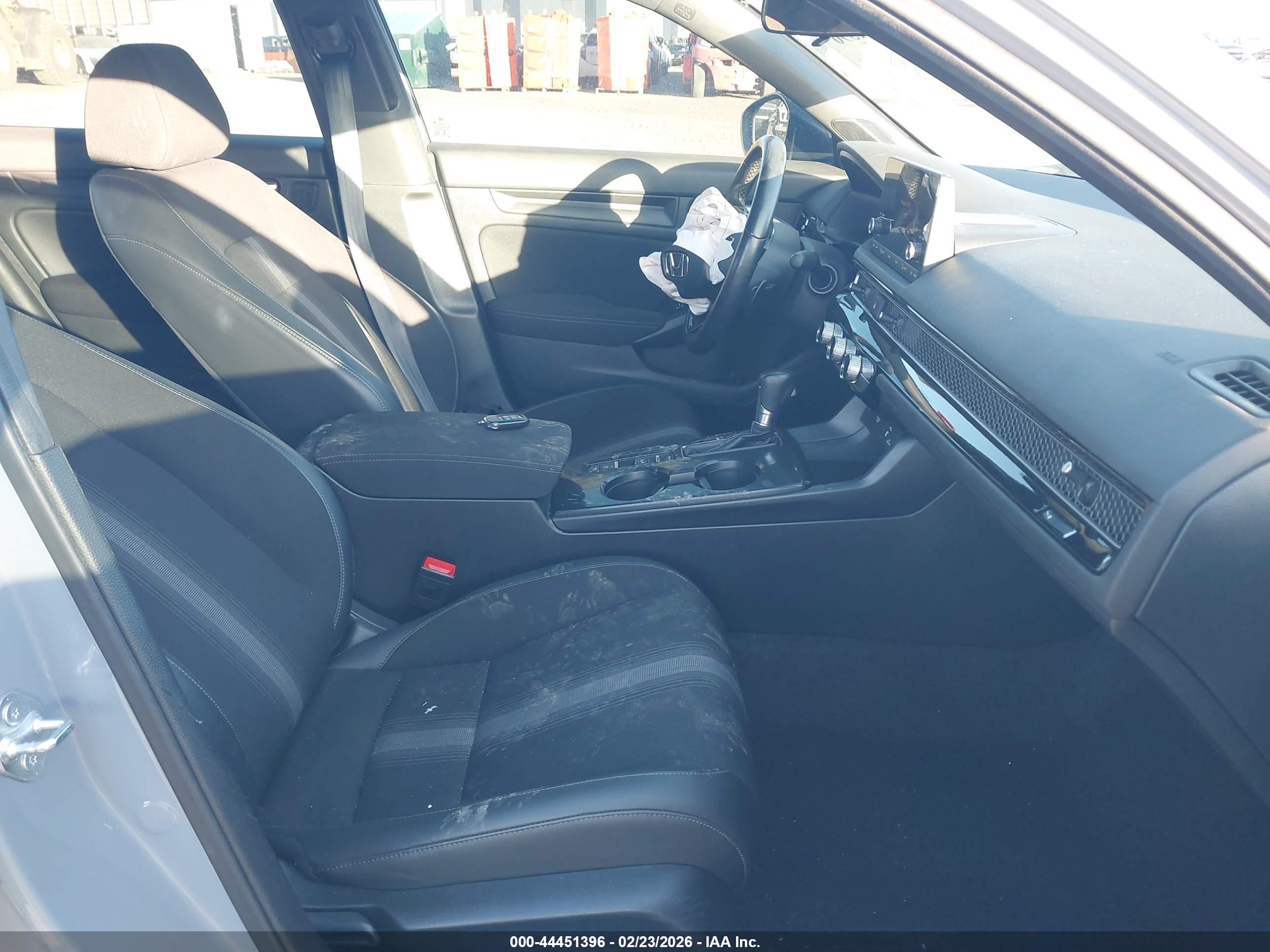 HONDA CIVIC image 5