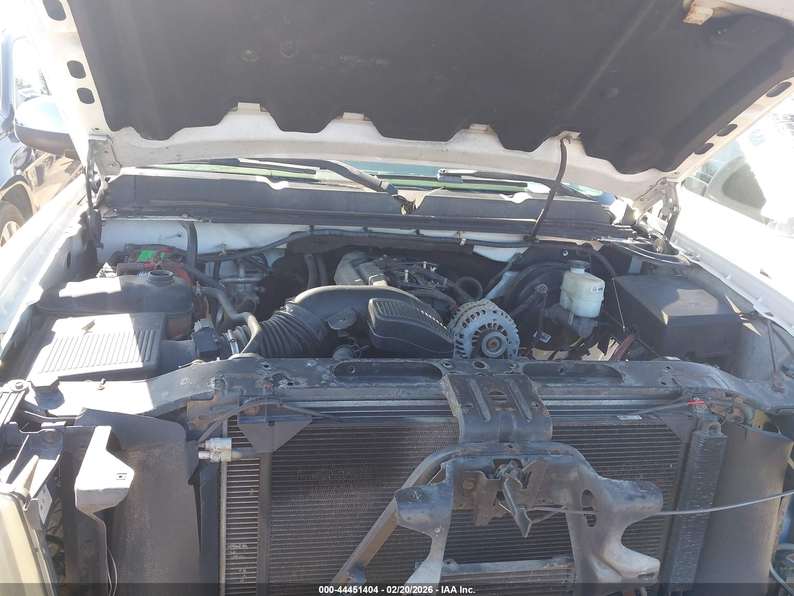 CHEVROLET SILVERADO image 10
