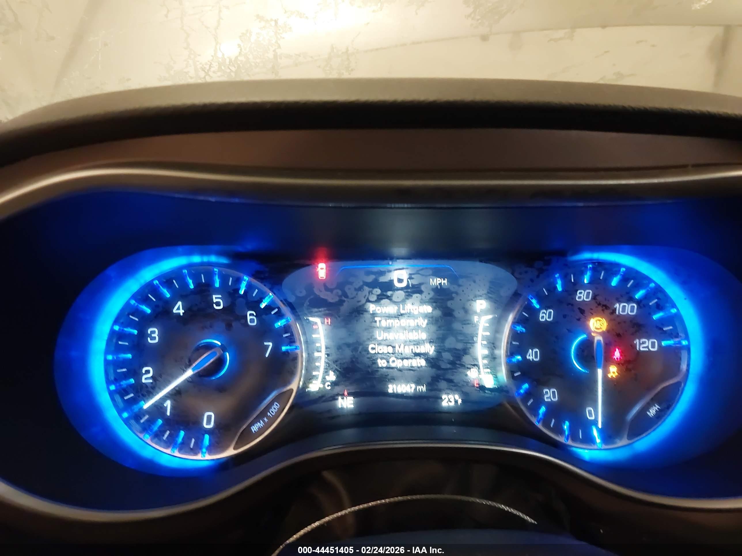 CHRYSLER PACIFICA image 7