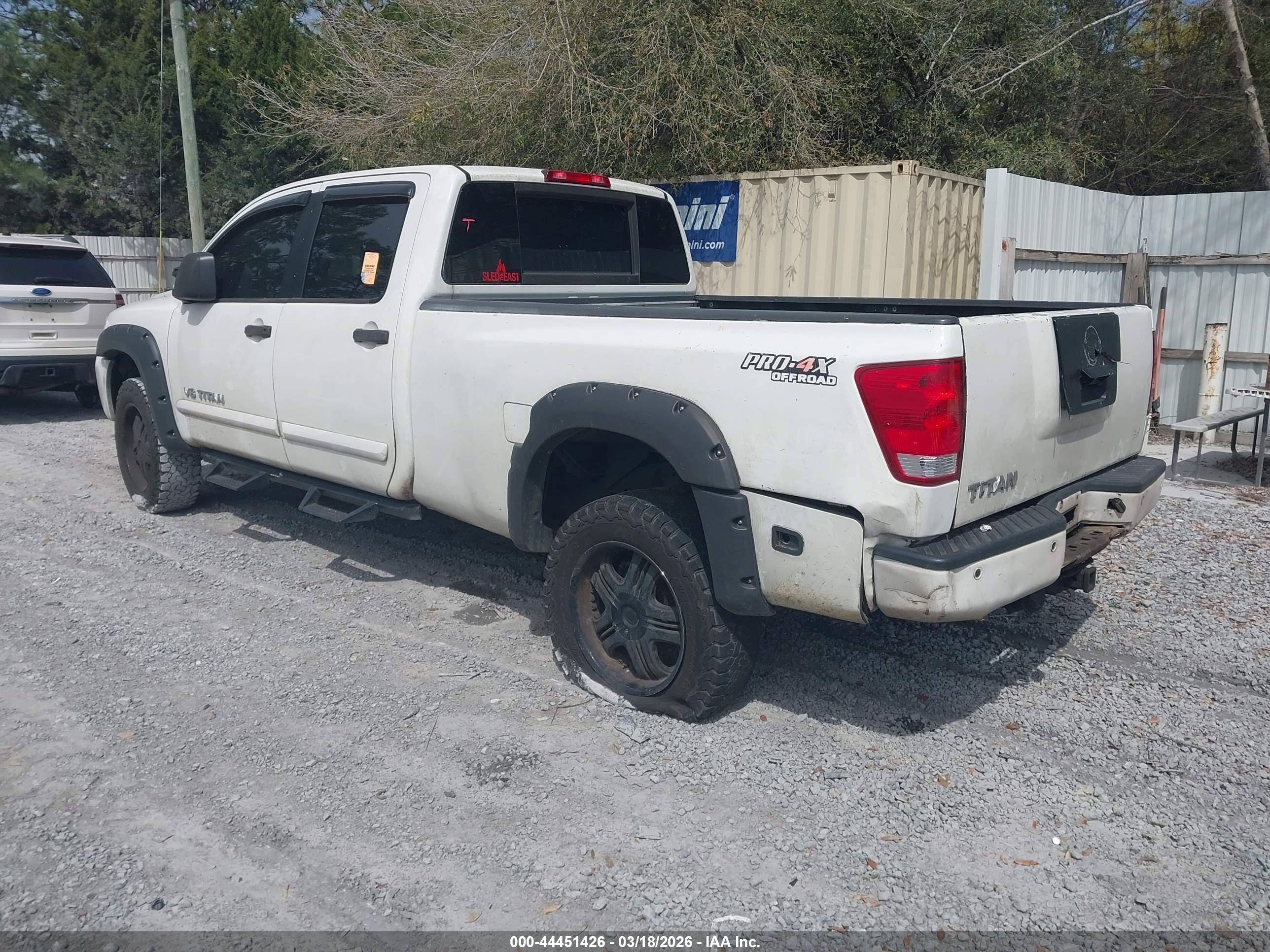 NISSAN TITAN image 3