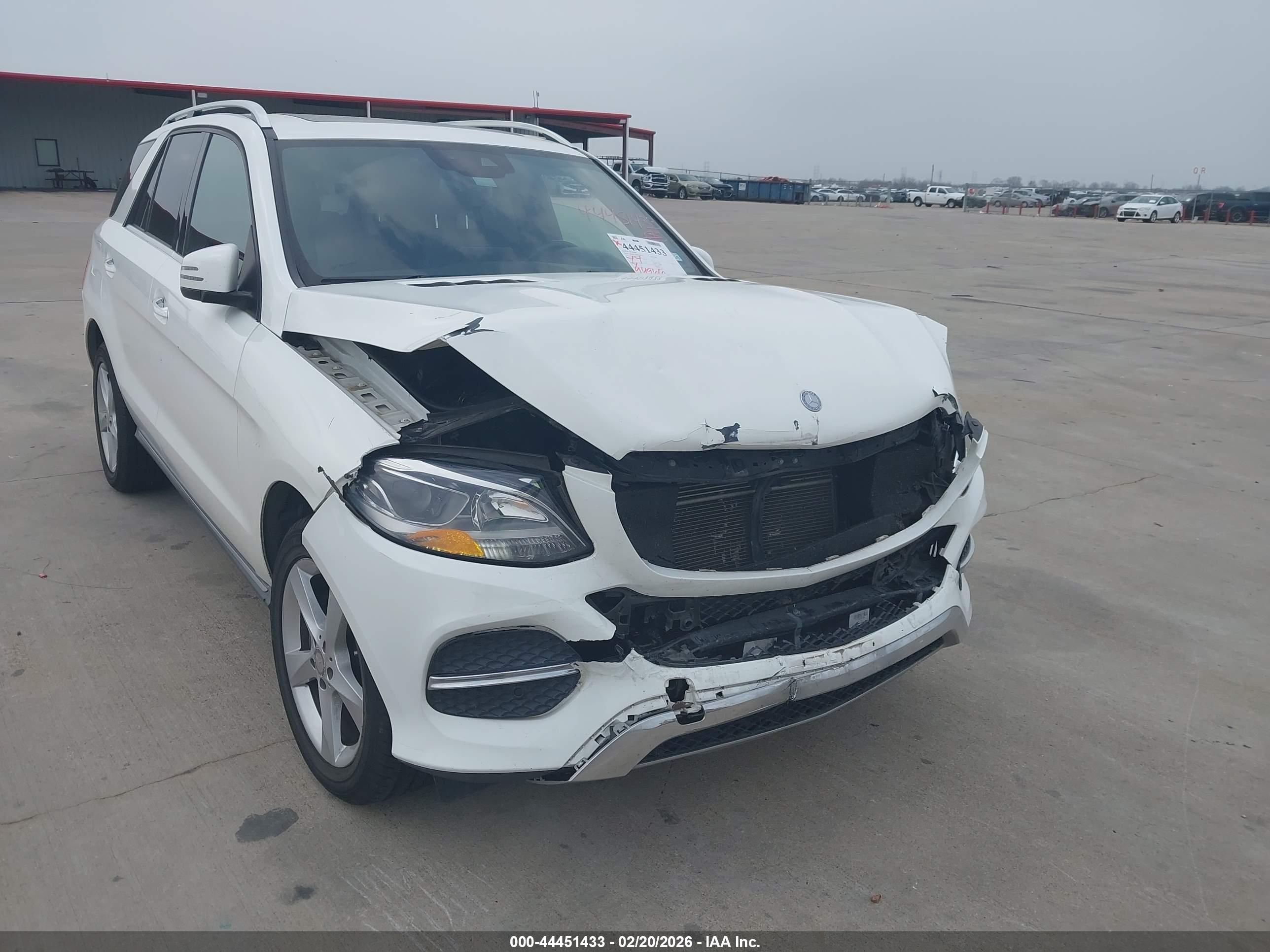 MERCEDES-BENZ GLE image 6